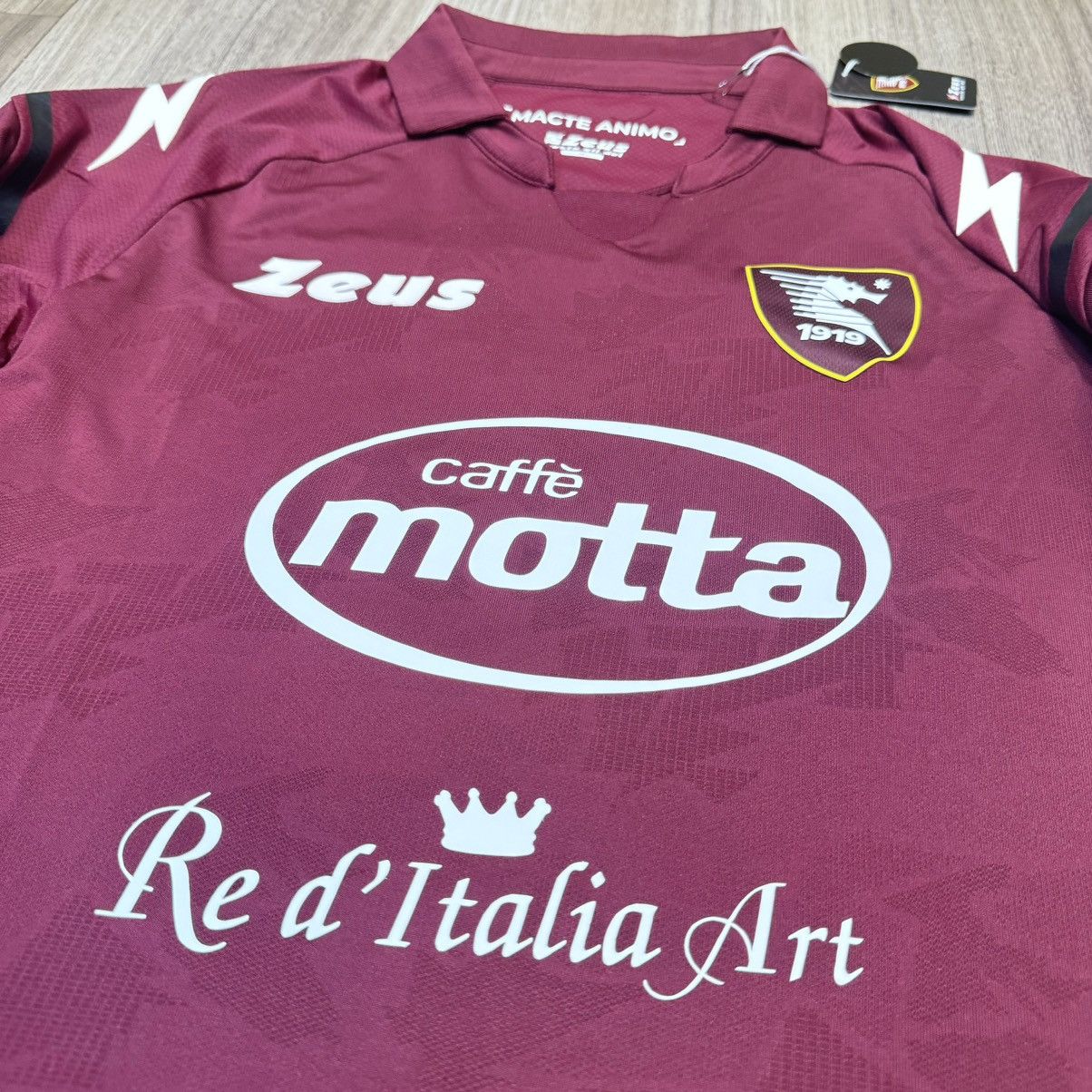 Sports Specialties Salernitana 21/22 home shirt #7 Ribery (bnwt) Size US M / EU 48-50 / 2 - 3 Thumbnail