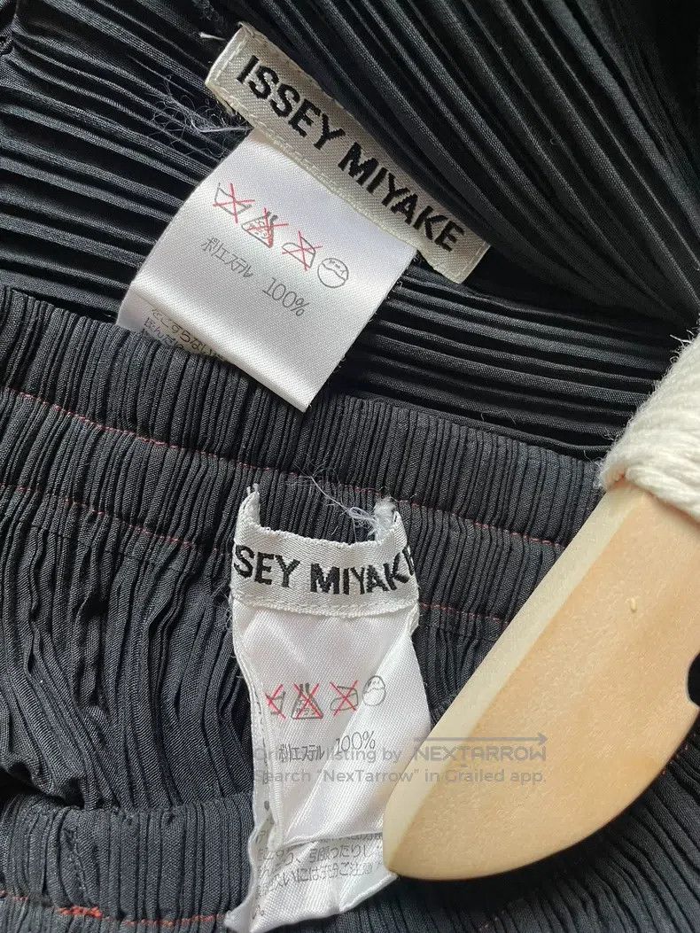 Issey Miyake Issey Miyake Rare Paper-cut Hollow Out 3D Pleated Midi Ski Size 25" / US 0 / IT 36 - 9 Thumbnail