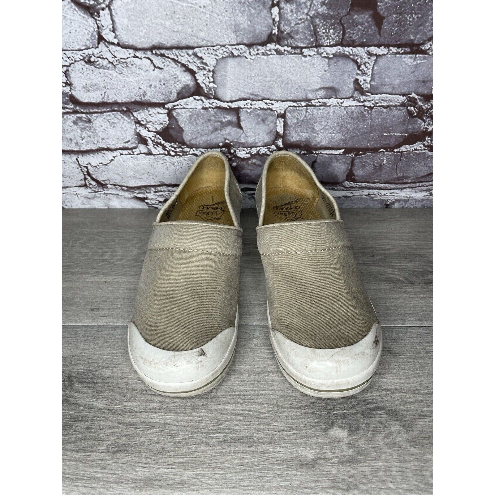 Other Dansko Volley Vegan Tan Beige Khaki Canvas Non Slip Clogs Wo Size US 8.5 / IT 38.5 - 22 Thumbnail