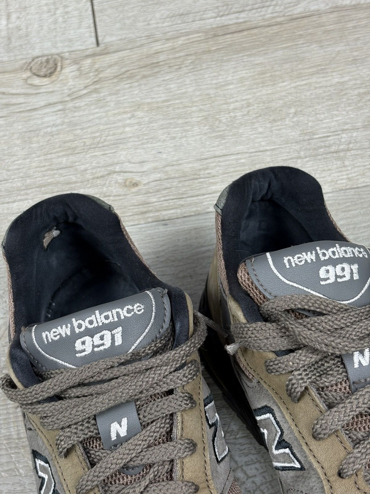 New Balance Rare 991 Made in England Khaki Sneakers Lace-Up Shoes Low-Top Trainers Size US 10 / EU 43 - 20 Thumbnail