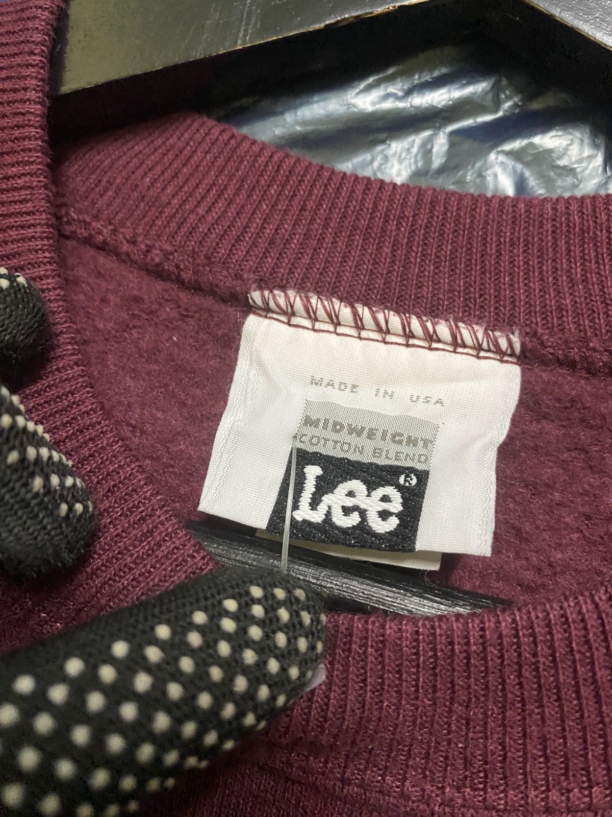 Lee Vintage 90s Lee Maroon Sweatshirt USA Made Crewneck Size US M / EU 48-50 / 2 - 5 Thumbnail