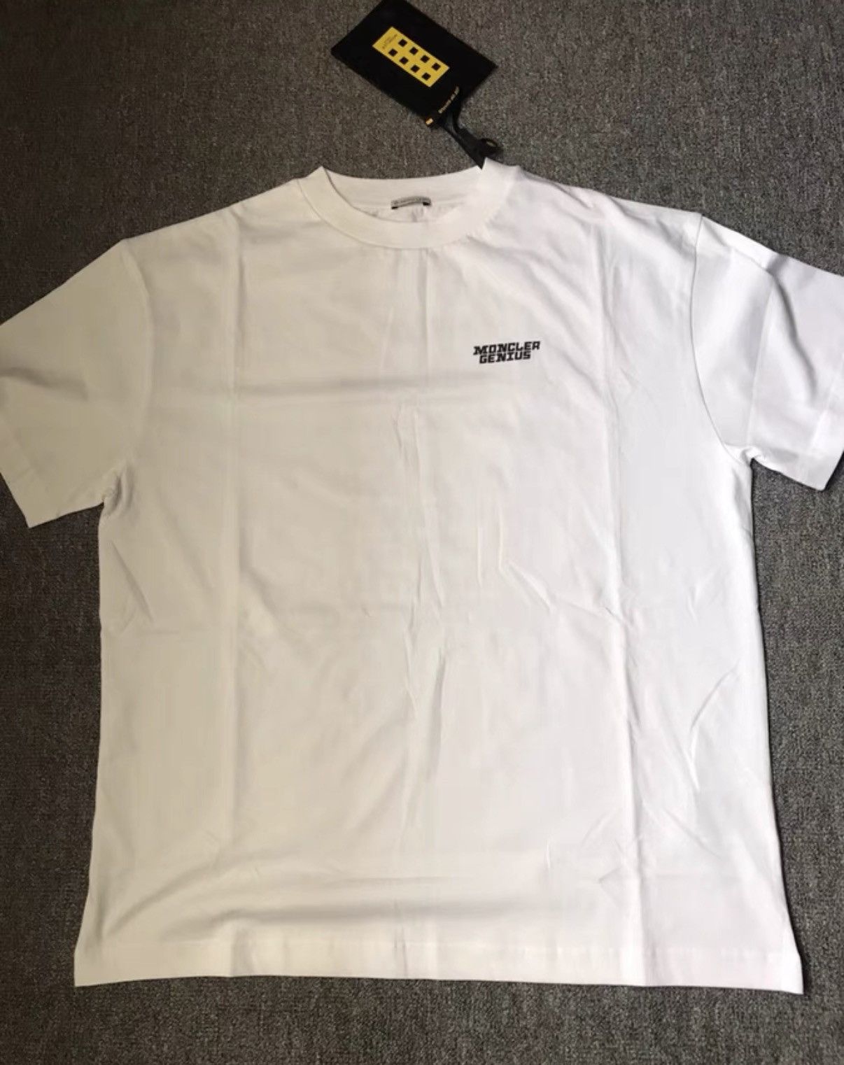 Moncler Moncler Short-Sleeve T-Shirt Size US XXL / EU 58 / 5 - 3 Thumbnail