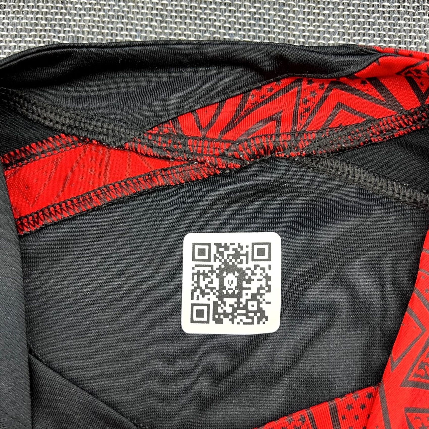 Nike Item Specifications: Material: Polyester, Nylon Size US M / EU 48-50 / 2 - 6 Thumbnail