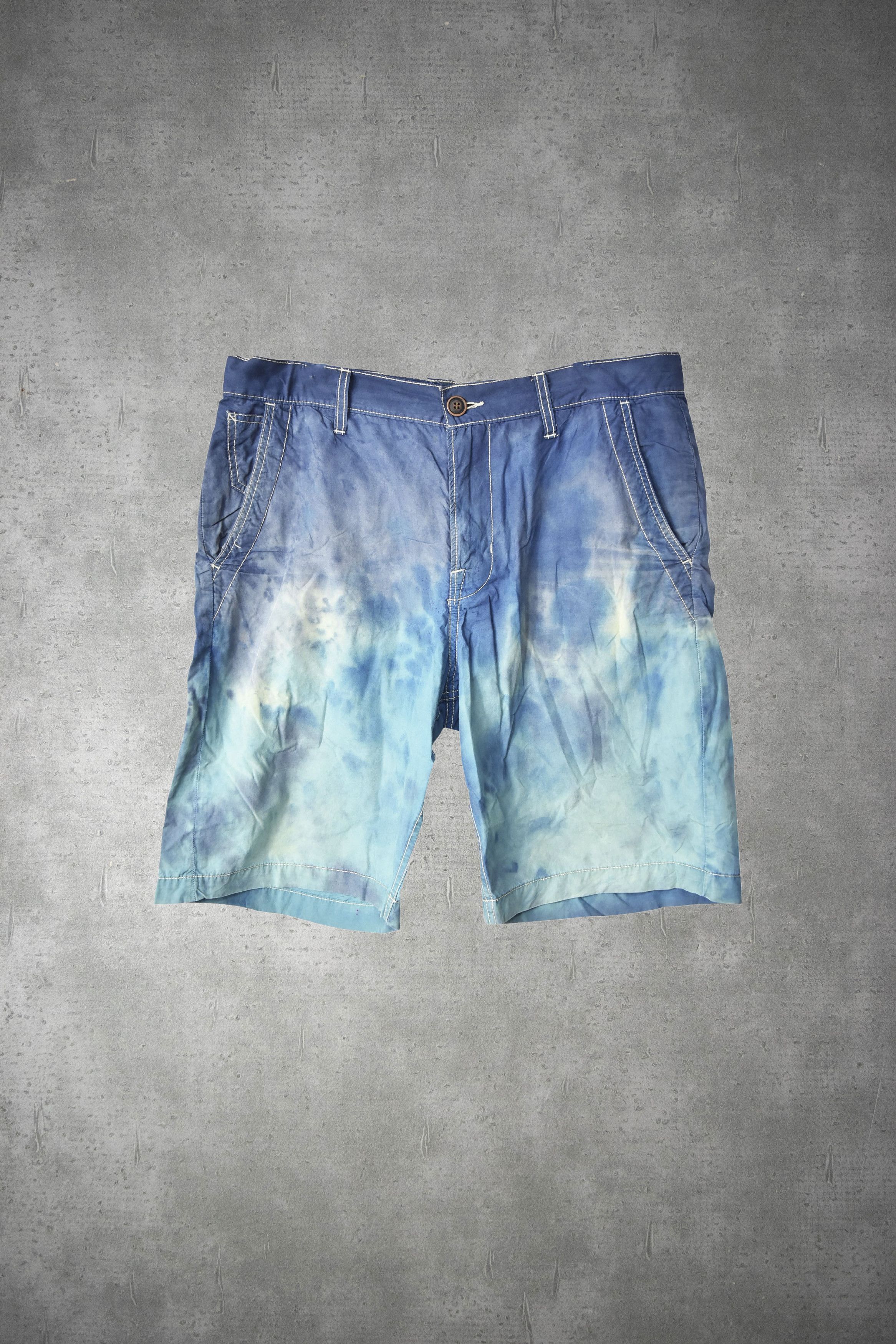 Nepenthes NEPENTHES/tie dye graphic shorts/27645 - 767 62 Size US 32 / EU 48 - 1 Thumbnail