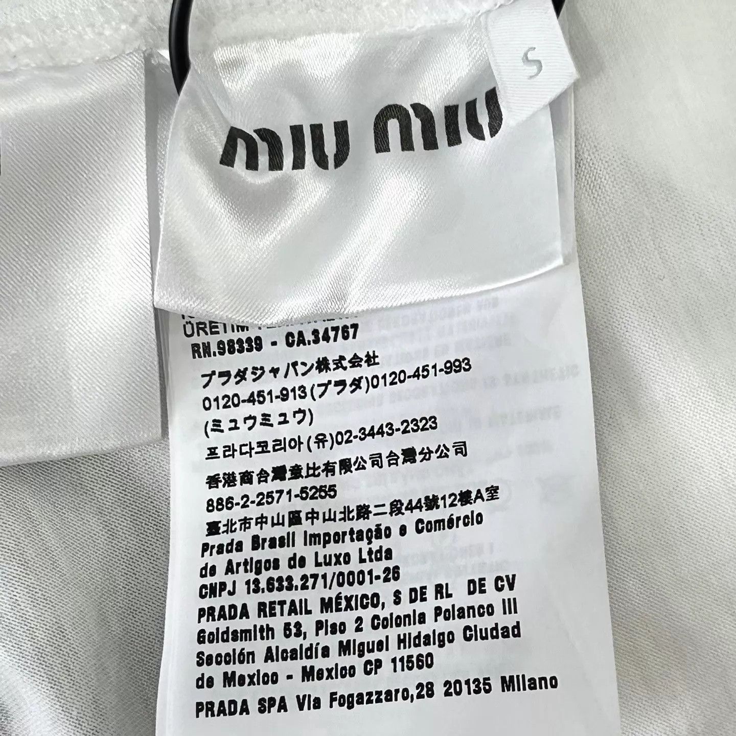 Miu Miu MIU MIU Sequin Logo Short Sleeve T-Shirt S Size S / US 4 / IT 40 - 4 Thumbnail