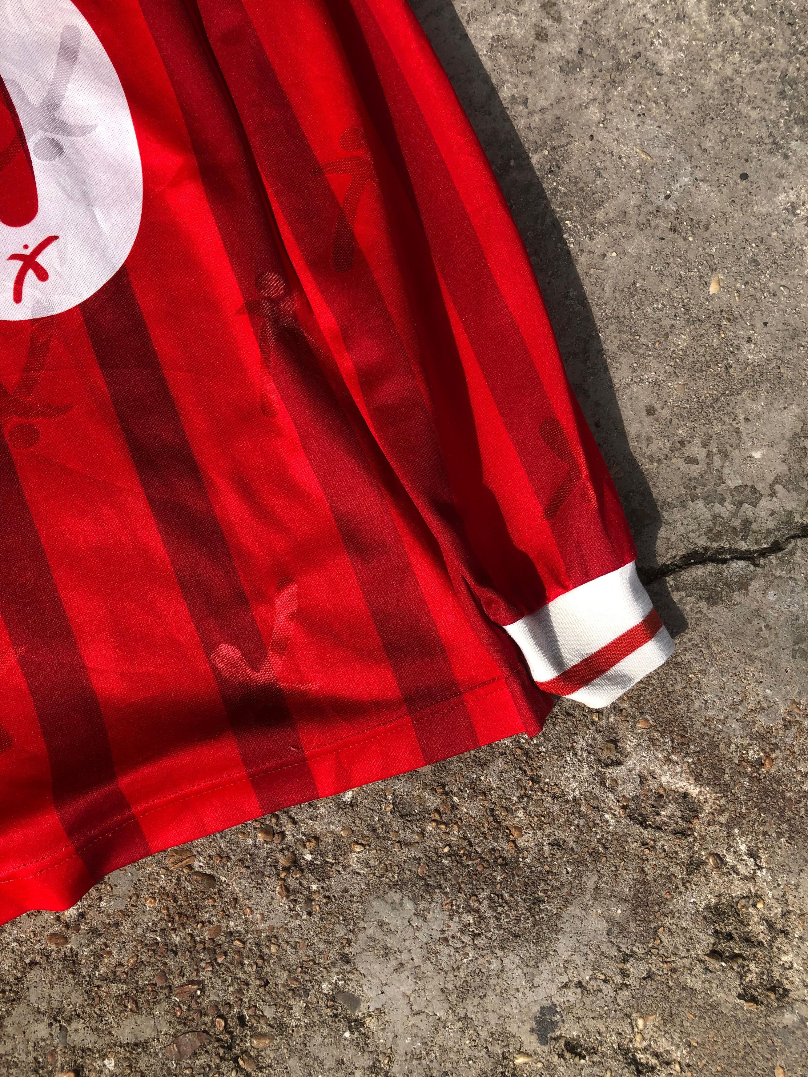 Vintage Vintage Jersey Perugia 1996 Size US M / EU 48-50 / 2 - 8 Thumbnail
