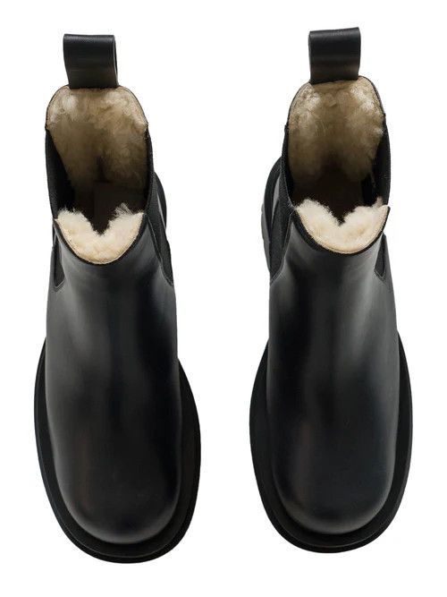Bottega Veneta o1n1vont1224 Lug Chelsea Ankle Boots in Black Size US 8 / IT 38 - 4 Thumbnail