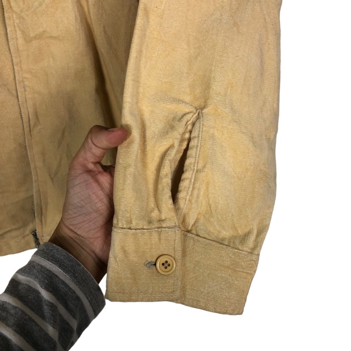Japanese Brand Vintage Velvet Zipper Jacket Global Work Japan Issey Miyake Size US M / EU 48-50 / 2 - 15 Thumbnail