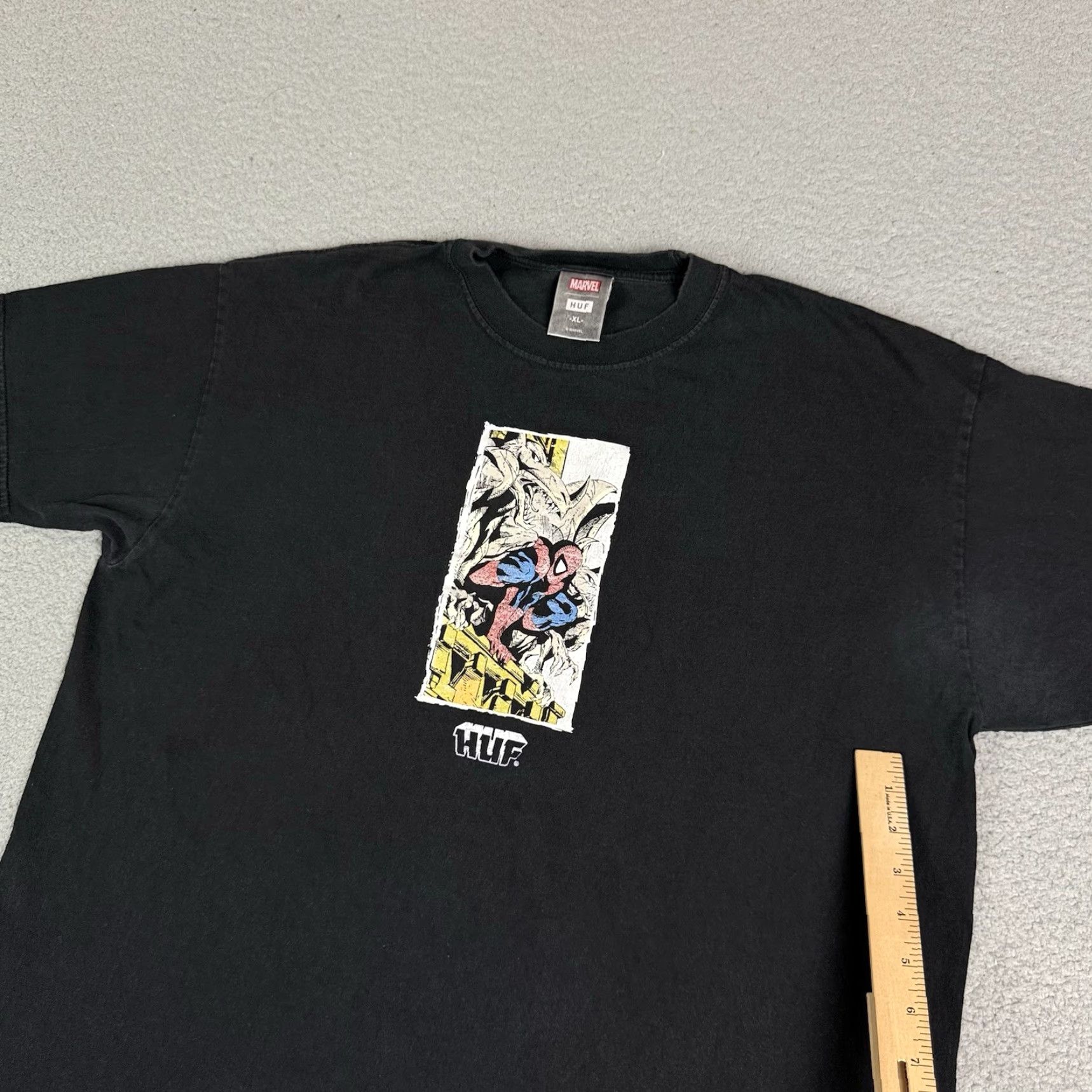Vintage HUF Marvel Spider Man T Shirt Mens XL Black Distressed Graphic Print Crew Neck Regular Fit Size US L / EU 52-54 / 3 - 5 Thumbnail