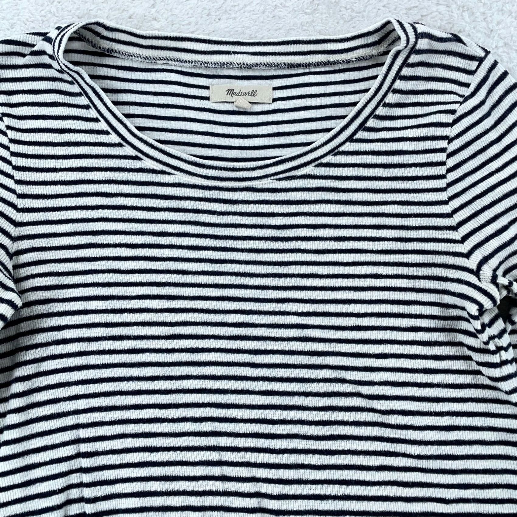 Madewell Madewell Crop T-Shirt Womens S Navy White Stripe Fine Ribbed Stretch Long Sleeve Shirt Womens S Navy White Stripe Knit Crewneck Casual Summer Spring Size S / US 4 / IT 40 - 2 Thumbnail