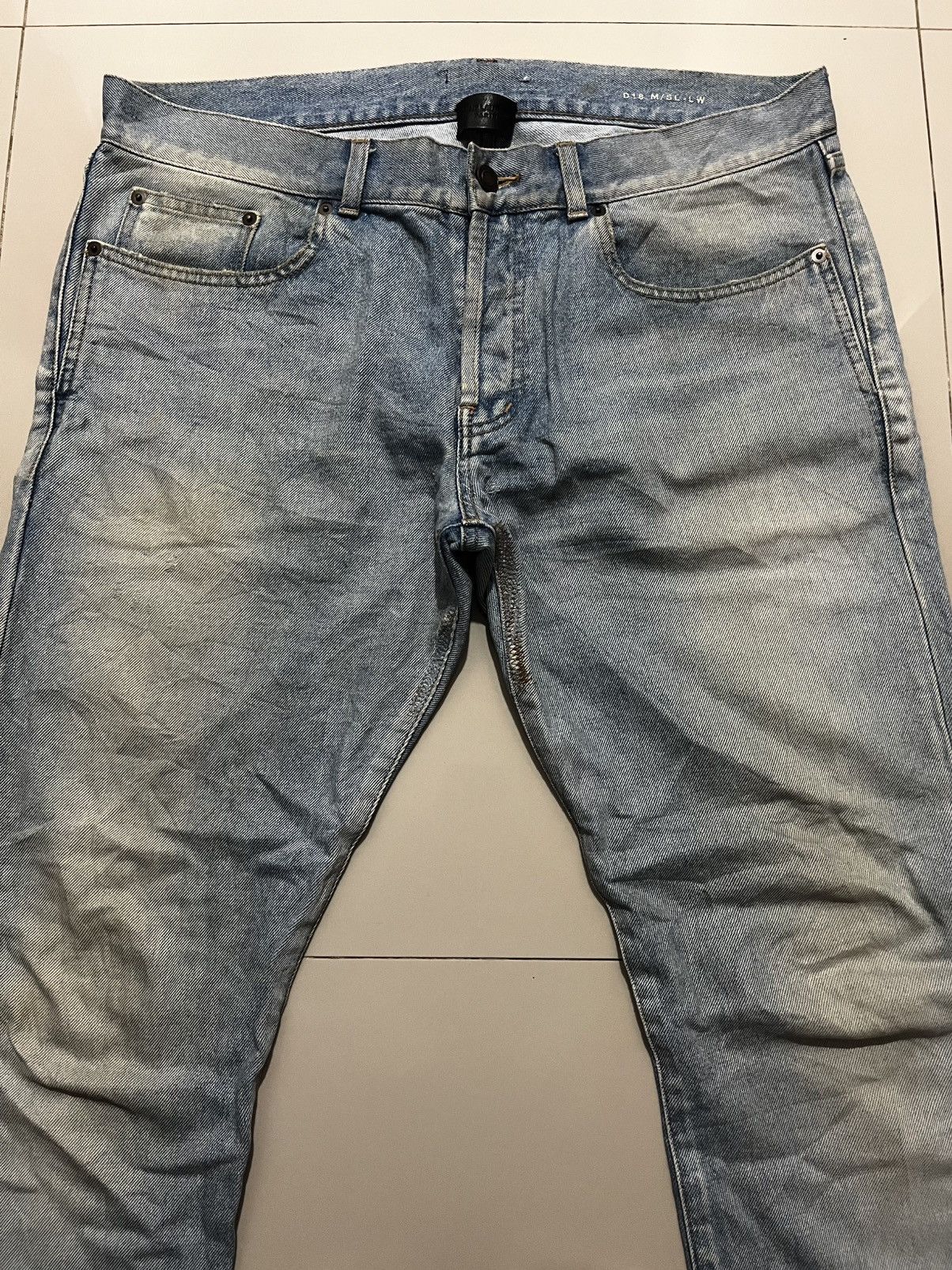 Saint Laurent Paris FW2018 SAINT LAURENT PARIS BLEU CLAIR DENIM Size US 34 / EU 50 - 3 Thumbnail