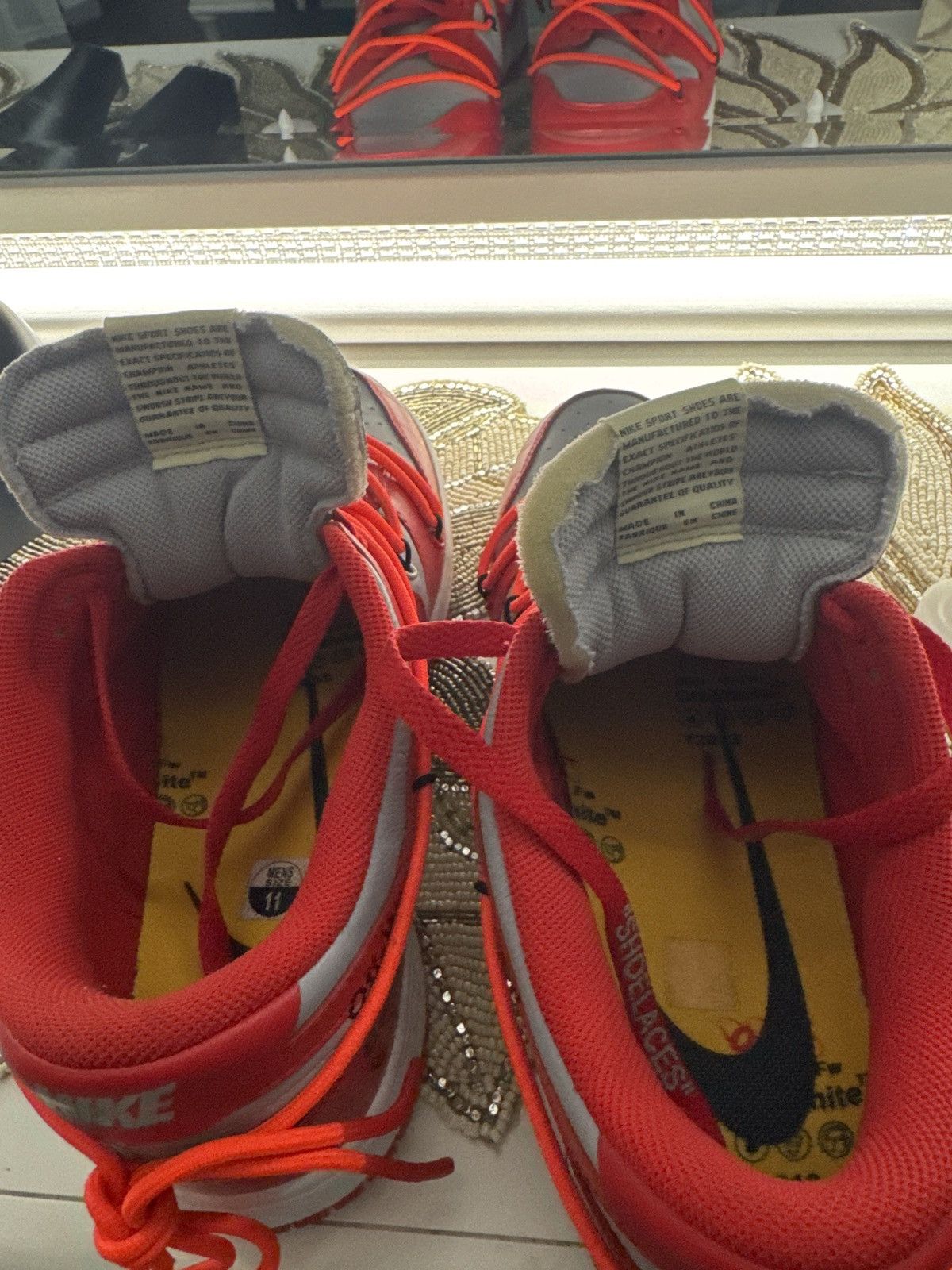 Nike × Off-White Off-White x Dunk Low ‘University Red’ Size US 11 / EU 44 - 7 Thumbnail