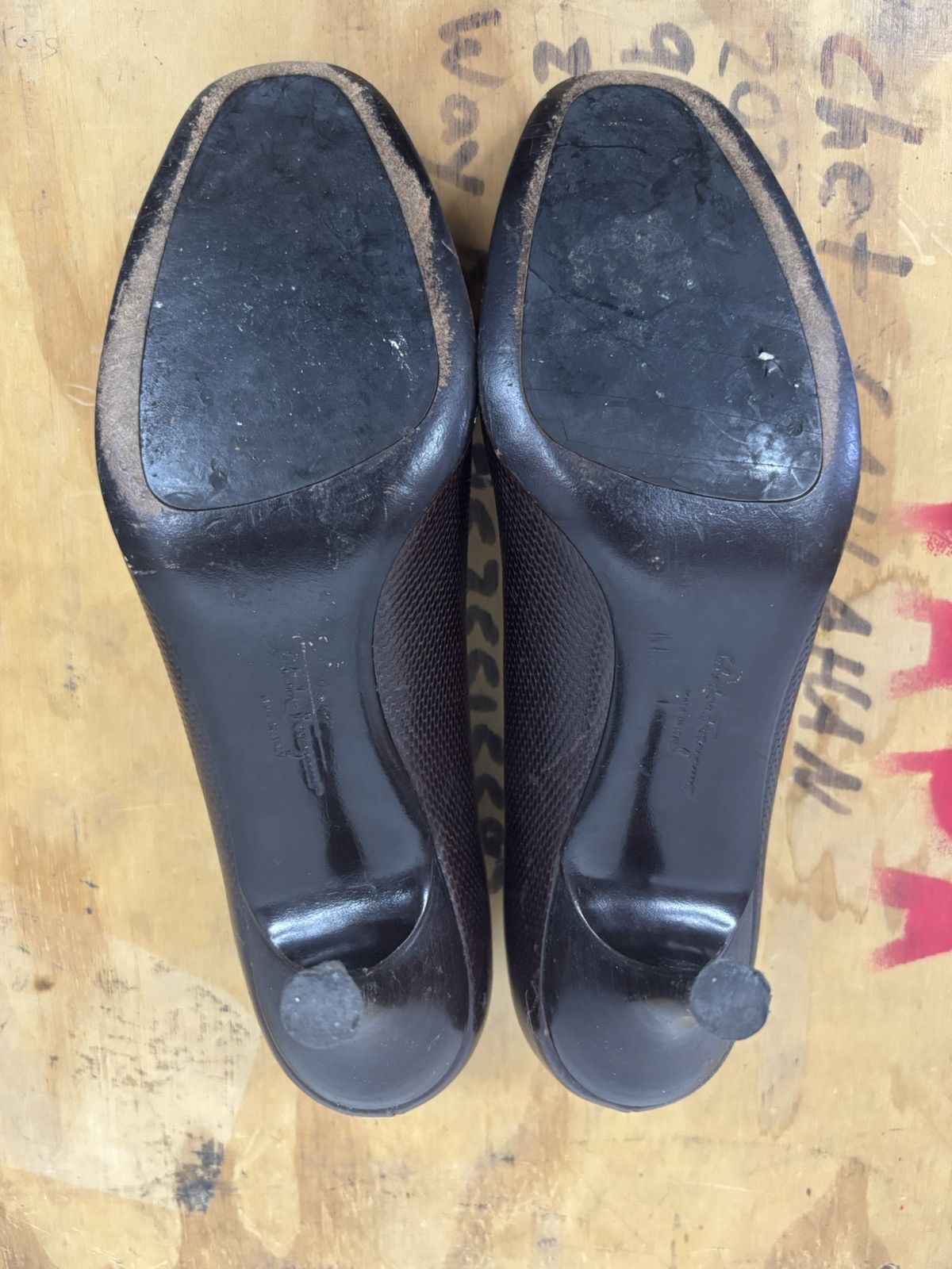 Salvatore Ferragamo Salvatore Ferragamo dark brown pebble leather kitten heel Size US 7.5 / IT 37.5 - 5 Thumbnail