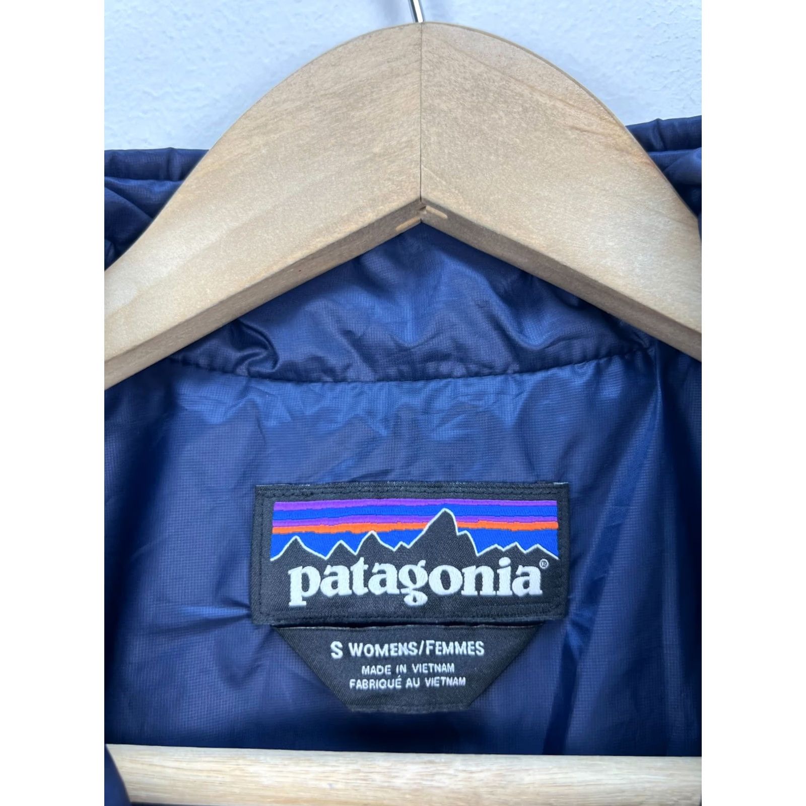 Patagonia Patagonia Jacket Womens Nano Puff Size S Navy Insulated Lightweight Size S / US 4 / IT 40 - 4 Thumbnail