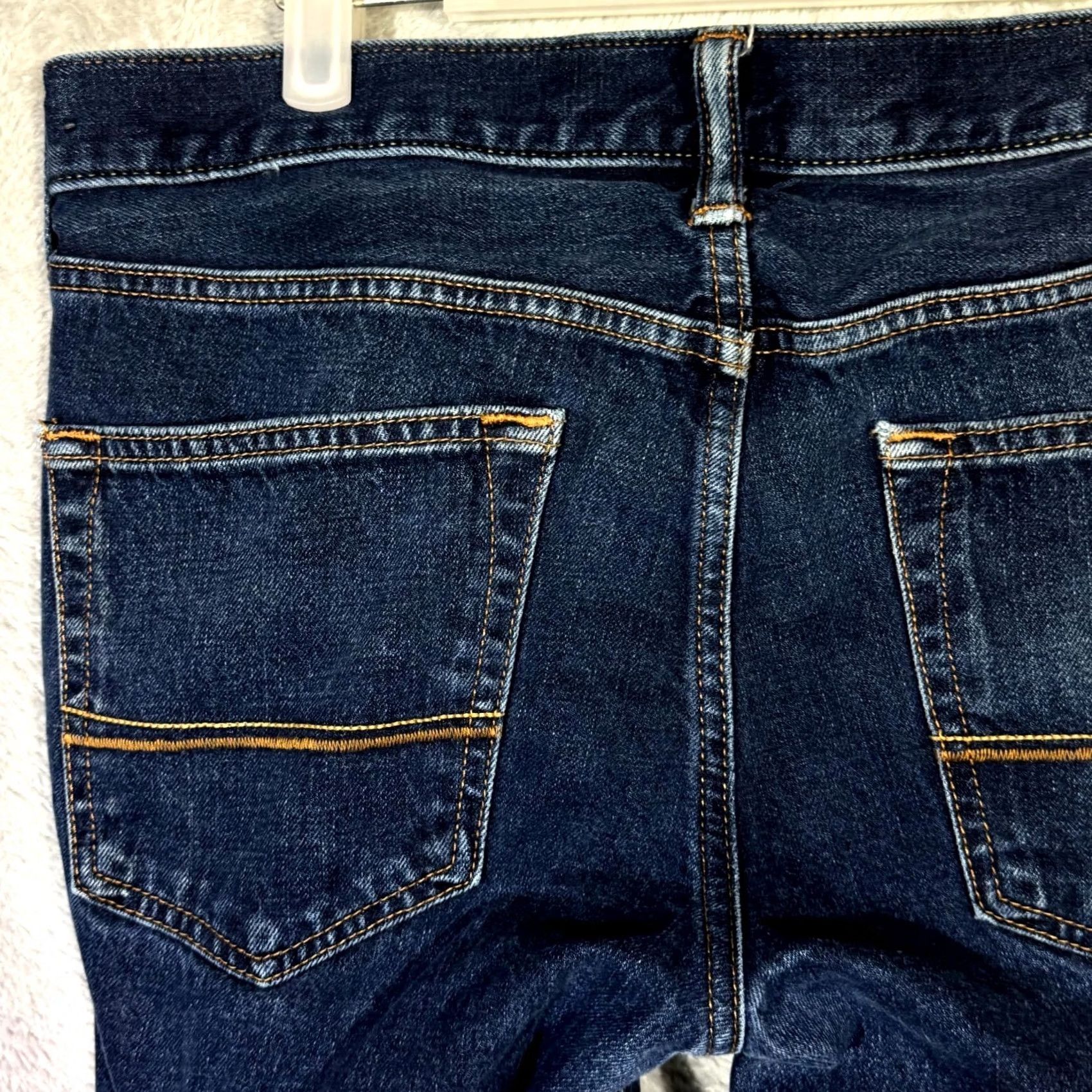 Abercrombie & Fitch Abercrombie & Fitch Jeans Men’s 33x32 Blue Denim Mid-Rise Straight Leg Regular Fit Clothing Shirt? Size US 33 - 6 Thumbnail