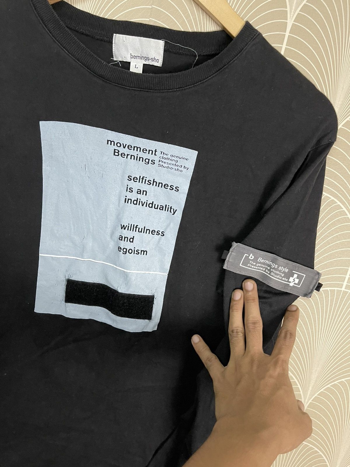 Japanese Brand 2000s BERNINGS SHO BONDAGE LONG SLEEVE TSHIRT Size US S / EU 44-46 / 1 - 9 Thumbnail