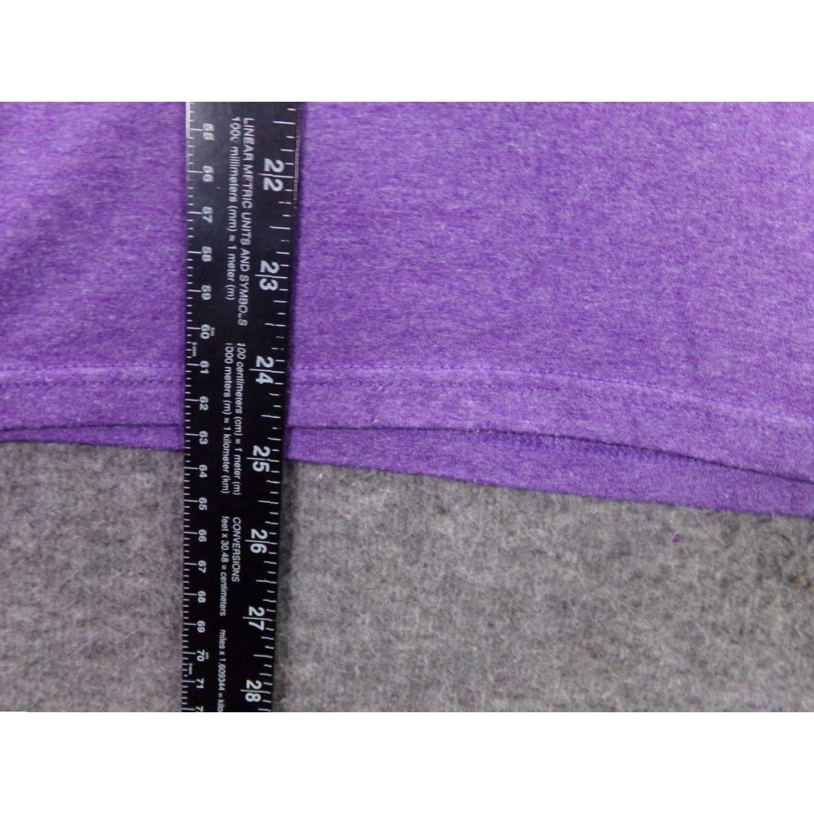 Gildan Gildan V-Neck T-Shirt Women Medium Purple Solid Casual Basic 90s Workwear Mens Size M / US 6-8 / IT 42-44 - 5 Thumbnail