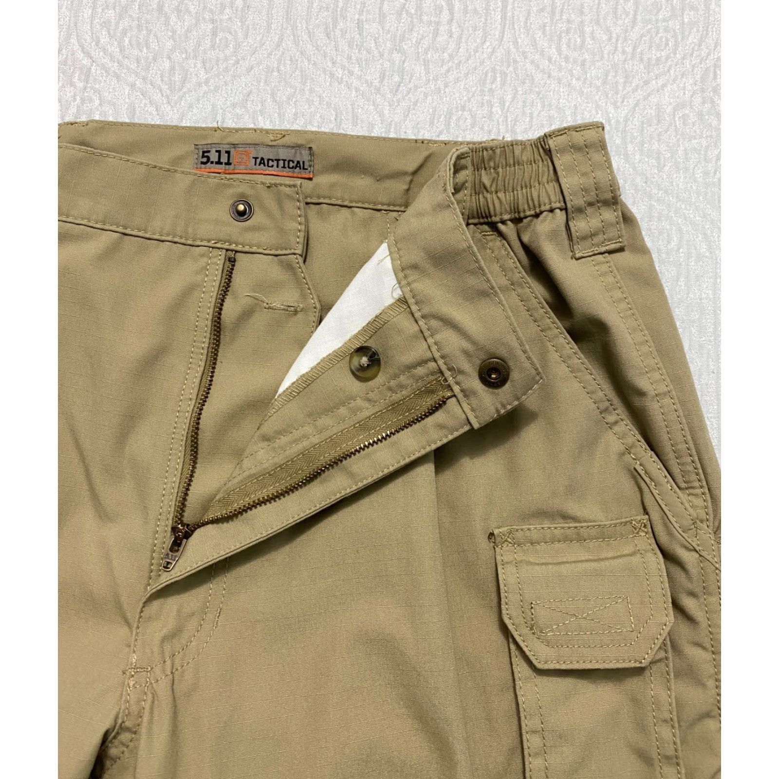 Vintage 5.11 Tactical Cargo Pants Mens Size 32×36 Beige Cargo Pocket Workwear Casual Pants Size US 32 / EU 48 - 6 Thumbnail