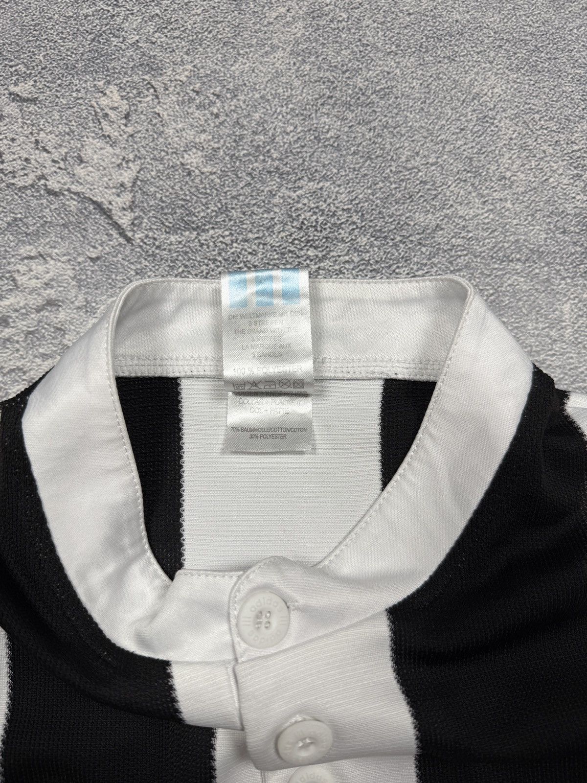 Adidas 1995/1997 Adidas Newcastle United Vintage Soccer Jersey Size US S / EU 44-46 / 1 - 10 Thumbnail