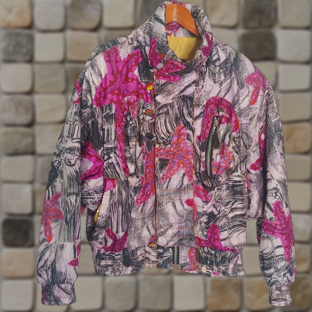Vintage VINTAGE Fire & Ice Coat Women Ski Jacket All Over Print Abstract Starfish 90s Winter Nylon Polyester Full Zip Size M / US 6-8 / IT 42-44 - 1 Thumbnail