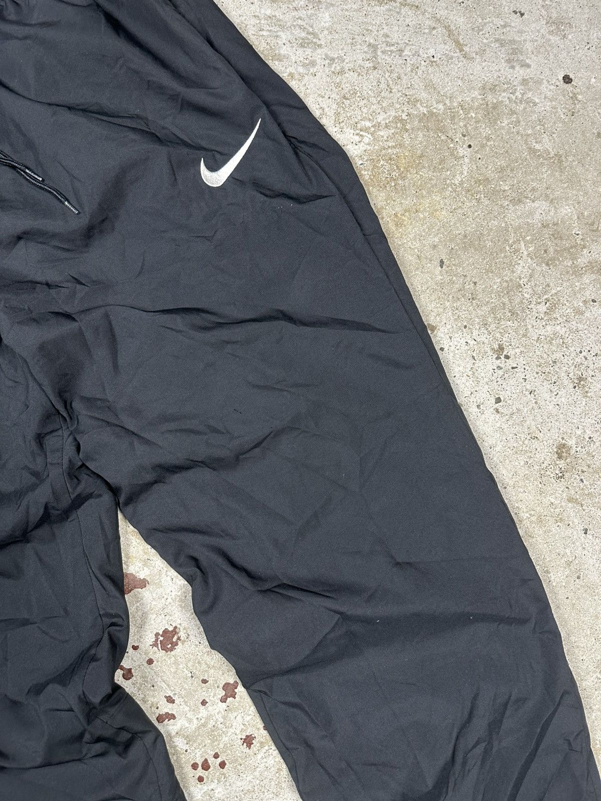 Nike Vintage Nike Black Track Pants Swoosh y2k Size US 34 / EU 50 - 6 Thumbnail
