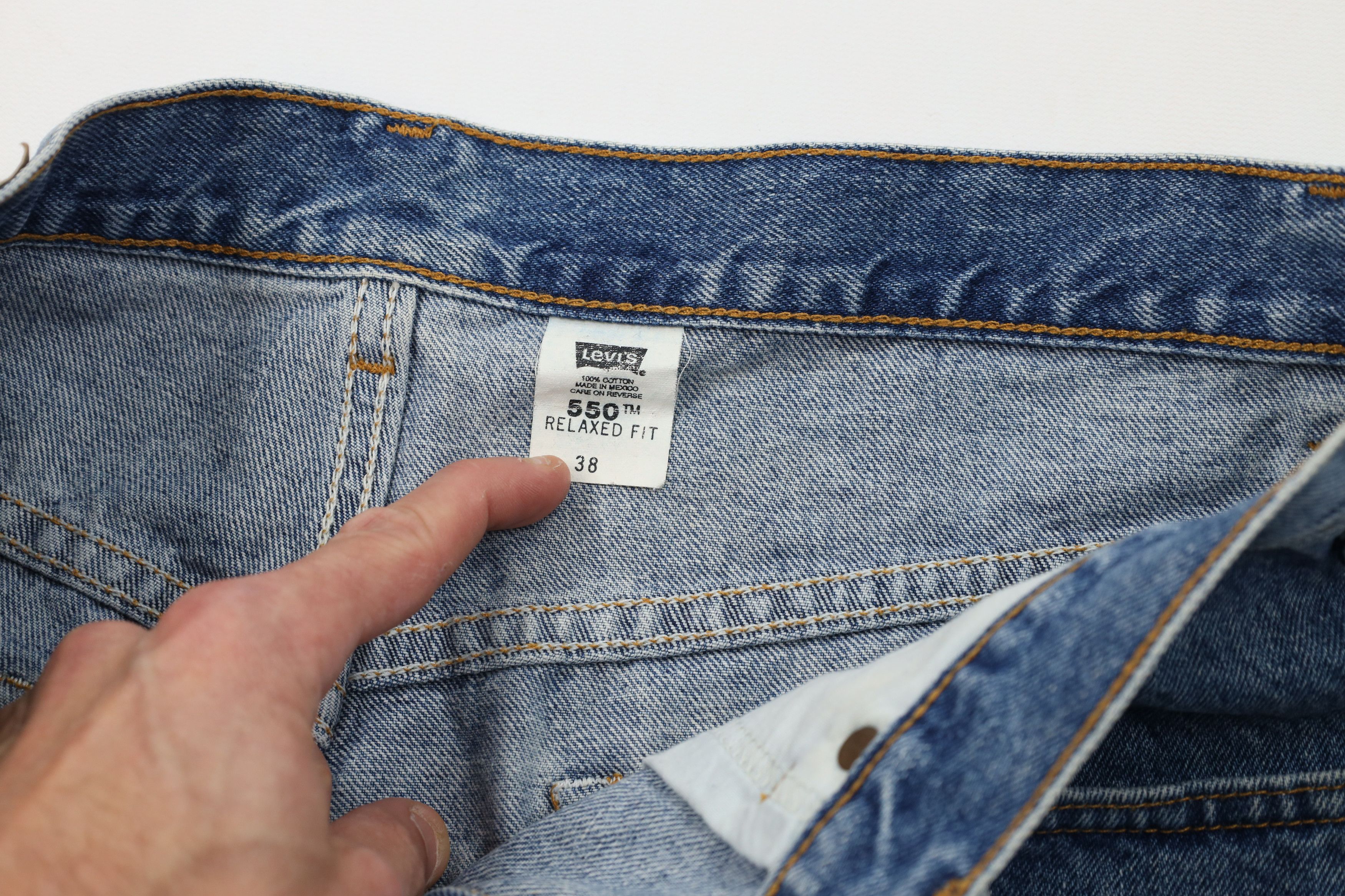 Levi's Vintage Y2K 2001 Levis 550 Fit Above Knee Denim Shorts Size US 38 / EU 54 - 8 Thumbnail