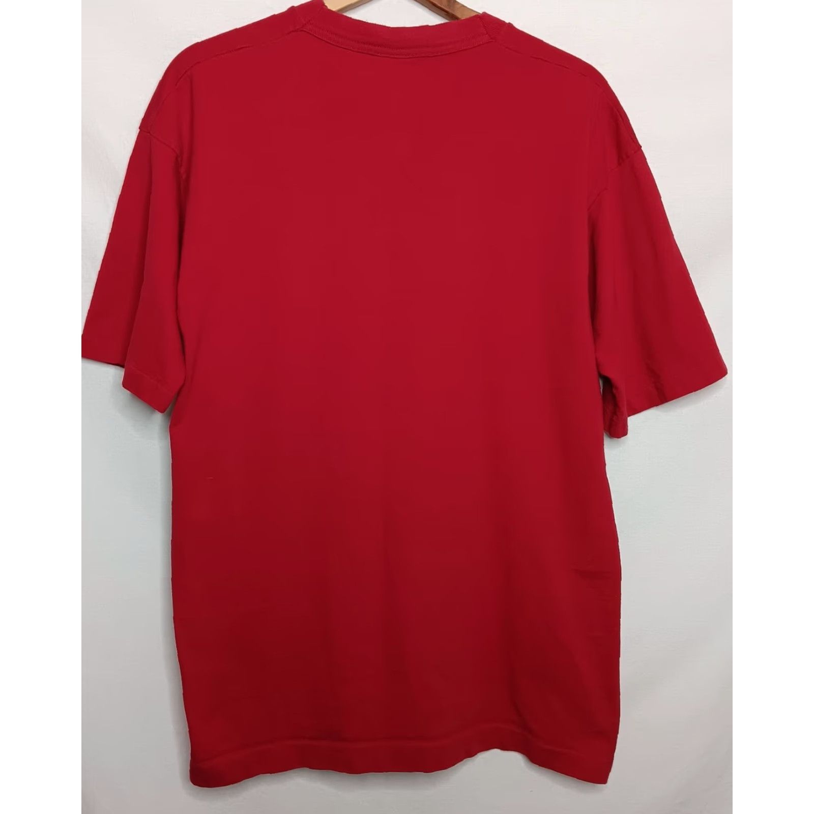 Fruit Of The Loom VINTAGE Fruit of the Loom Casualwear Shirt Mens Large Red Short Sleeve Crew Neck 28" L 22" Pit to Pit United States Mens Size US L / EU 52-54 / 3 - 2 Thumbnail
