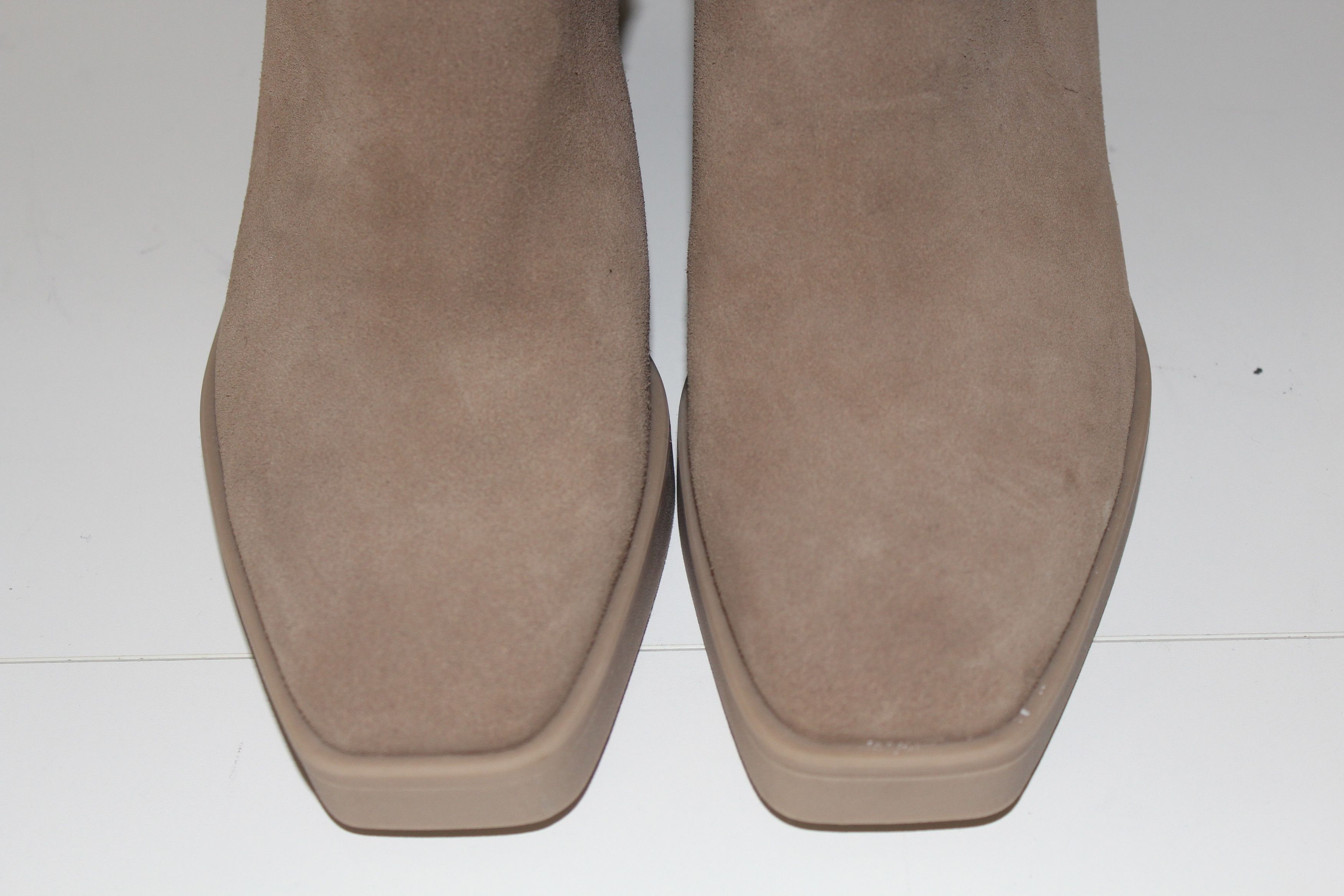 Dolce Vita Dolce Vita Corry H2O Dune Suede Knee High Boots Size 10 Size US 10 / IT 40 - 5 Thumbnail