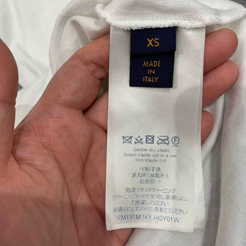 Louis Vuitton LOUIS VUITTON White astronaut short sleeves Size US XS / EU 42 / 0 - 5 Thumbnail