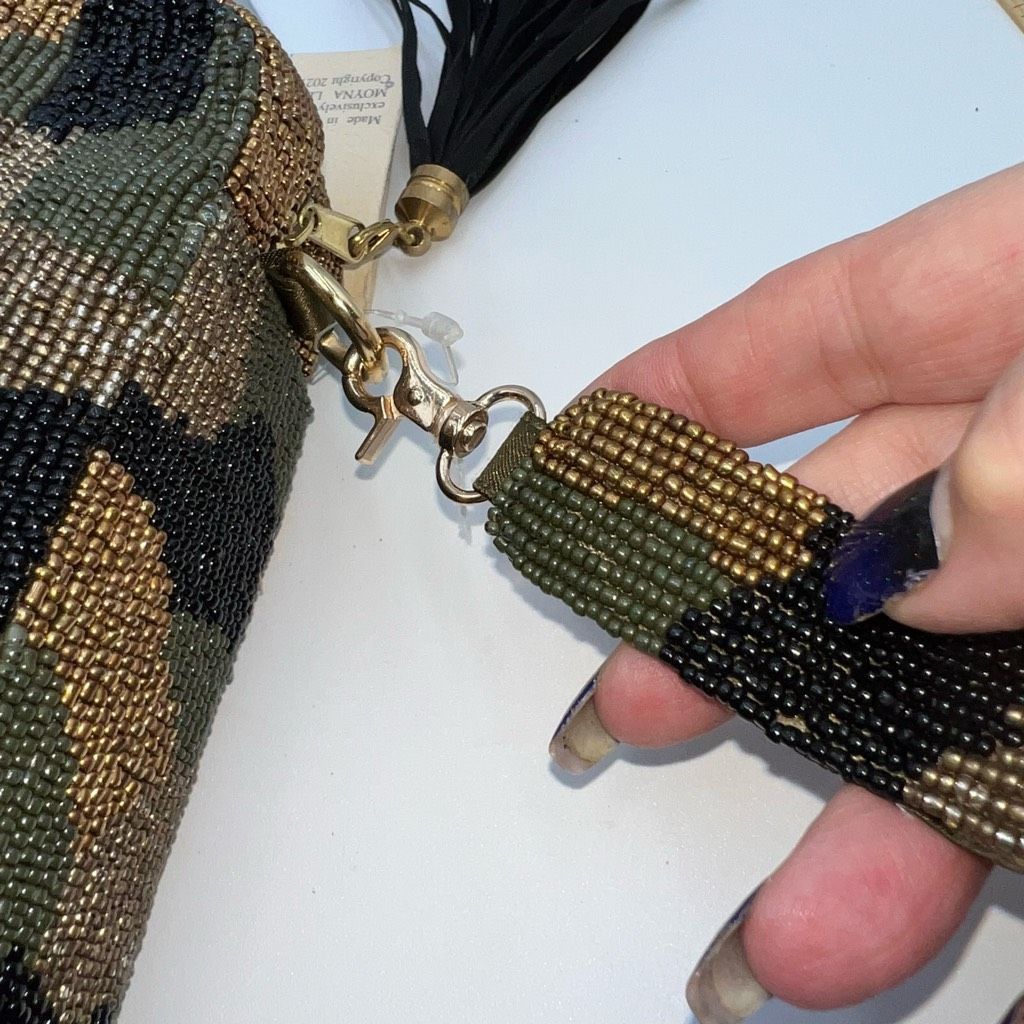 Other Moyna Fully Beaded Satin Back Camouflage Skull Crossbody Size ONE SIZE - 5 Thumbnail