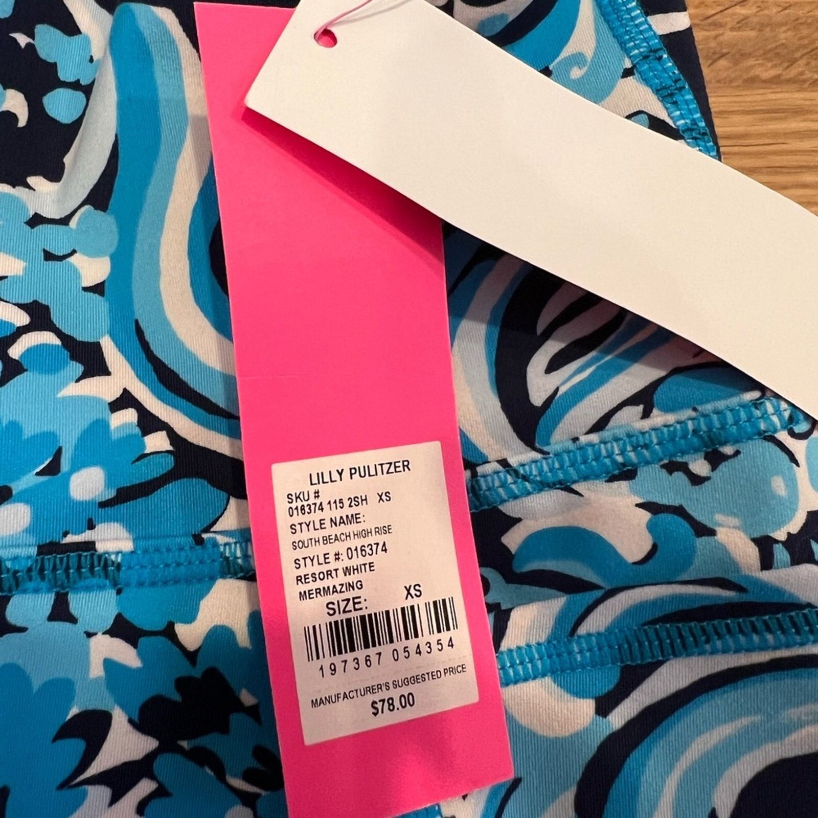 Lilly Pulitzer Lilly Pulitzer Luxletic South Beach Bike Shorts in Mermazing Size 26" / US 2 / IT 38 - 8 Thumbnail