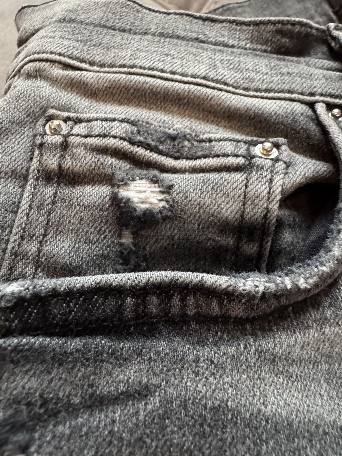 Amiri AMIRI jeans STUDY ALL PHOTOS CAREFULLY FOR TAPE MEASUREMENTS Size US 32 / EU 48 - 21 Thumbnail