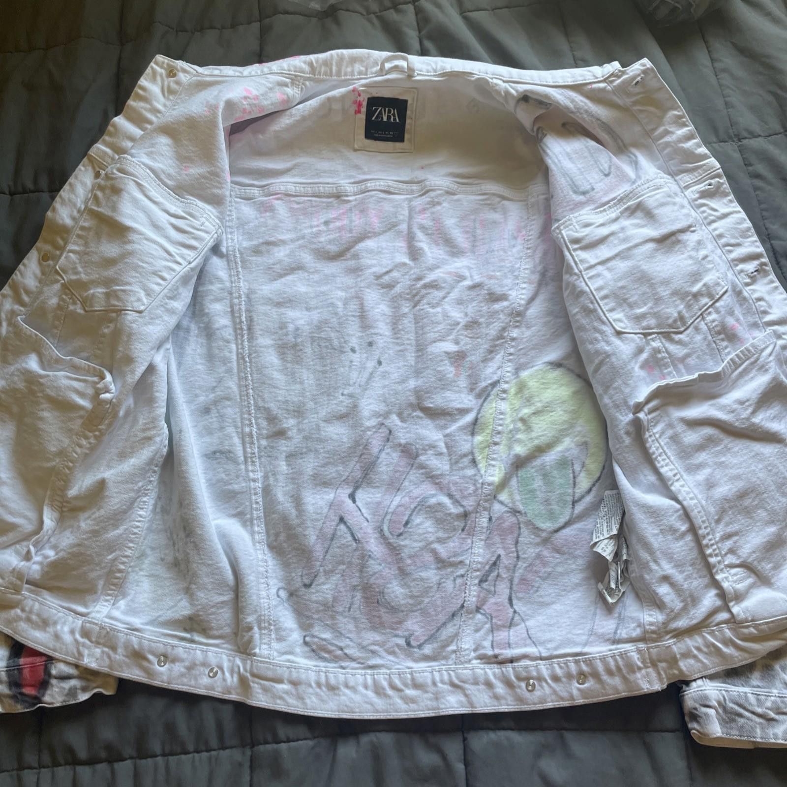 Zara Graffiti Print Denium Jacket “$ The World Is Yours” L