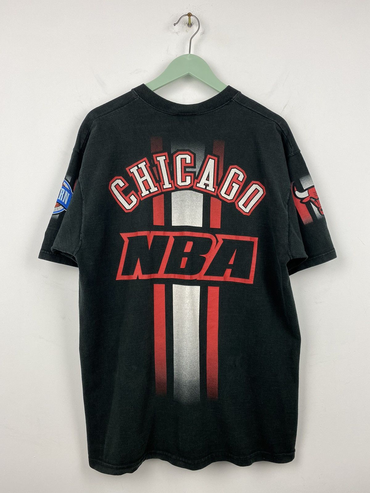 NBA Vintage Chicago Bulls T Shirt Mikel Jordan Tee Lakers Suns Size US L / EU 52-54 / 3 - 9 Thumbnail