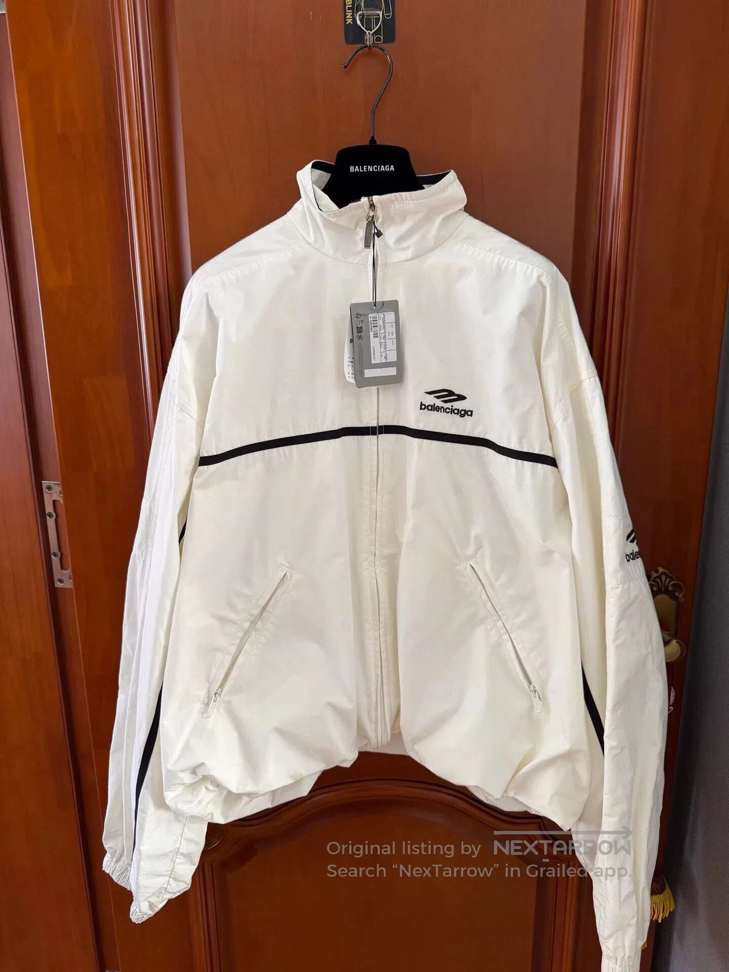 Balenciaga balenciaga white 3B embroidered zip jacket. Size US XS / EU 42 / 0 - 1 Thumbnail