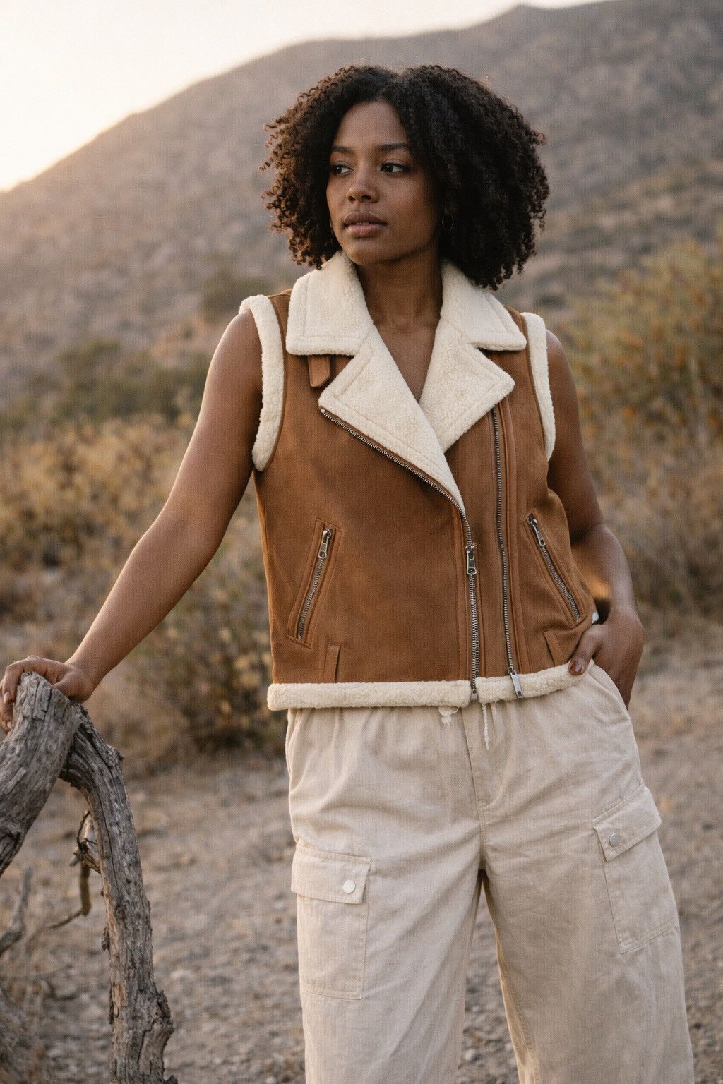 Other Terra Faux Shearling Vest Camel BikerStyle Sleeveless Jacket Size ONE SIZE - 1 Thumbnail