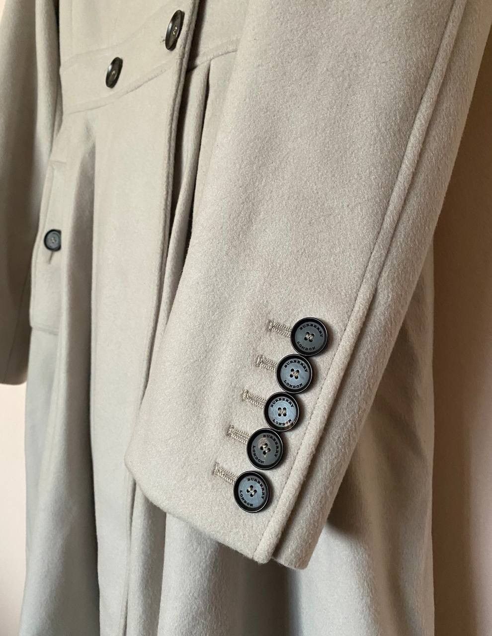 Burberry 🔥Burberry London Tailored Wool Cashmere Coat with Fur Collar Size M / US 6-8 / IT 42-44 - 4 Thumbnail