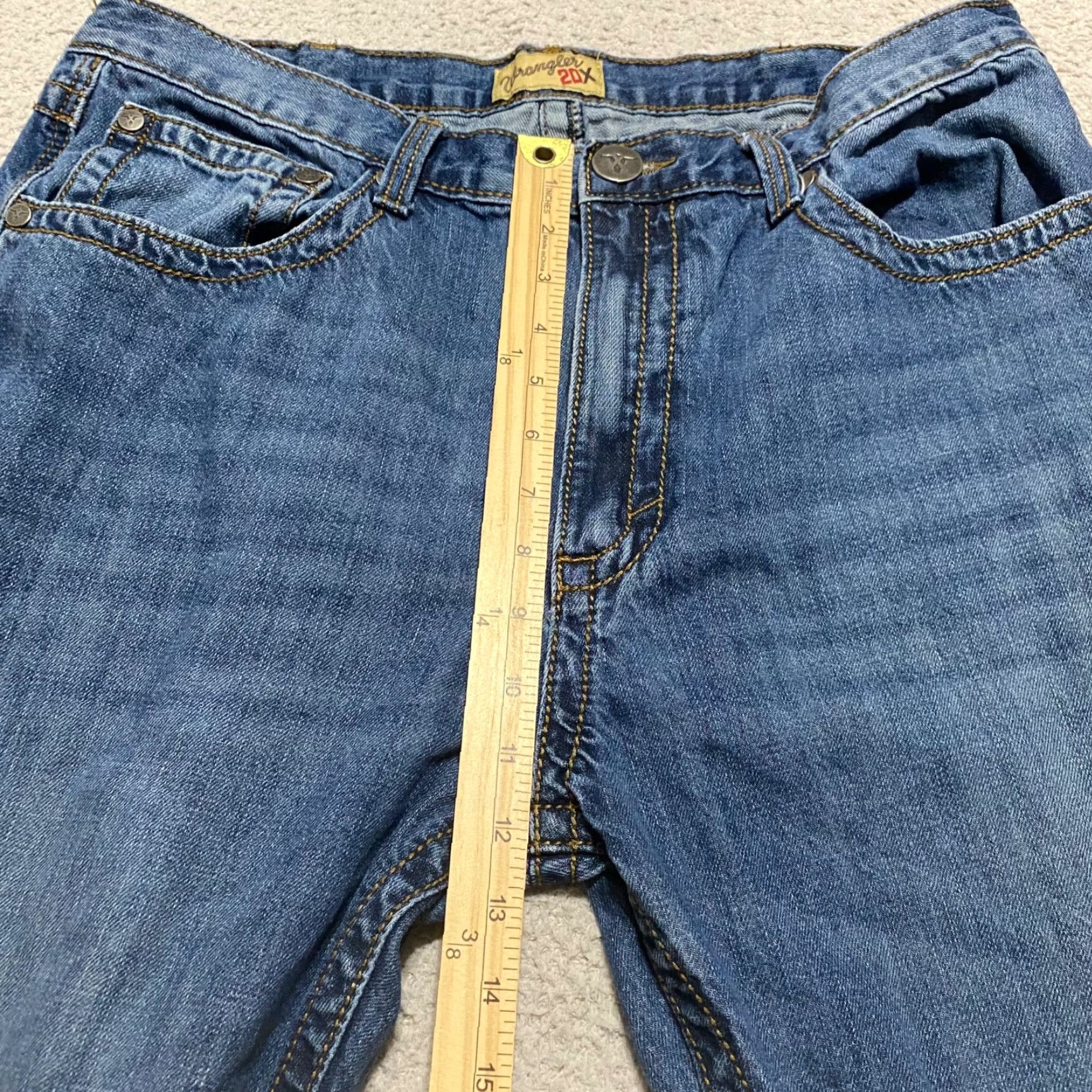 Wrangler Wrangler Jeans Mens 38x30 Blue Denim Relaxed Straight Medium Wash Mid Rise Jeans Mens Blue Denim 5-Pocket Wrangler Relaxed Fit Men’s Jeans Size US 38 / EU 54 - 7 Thumbnail