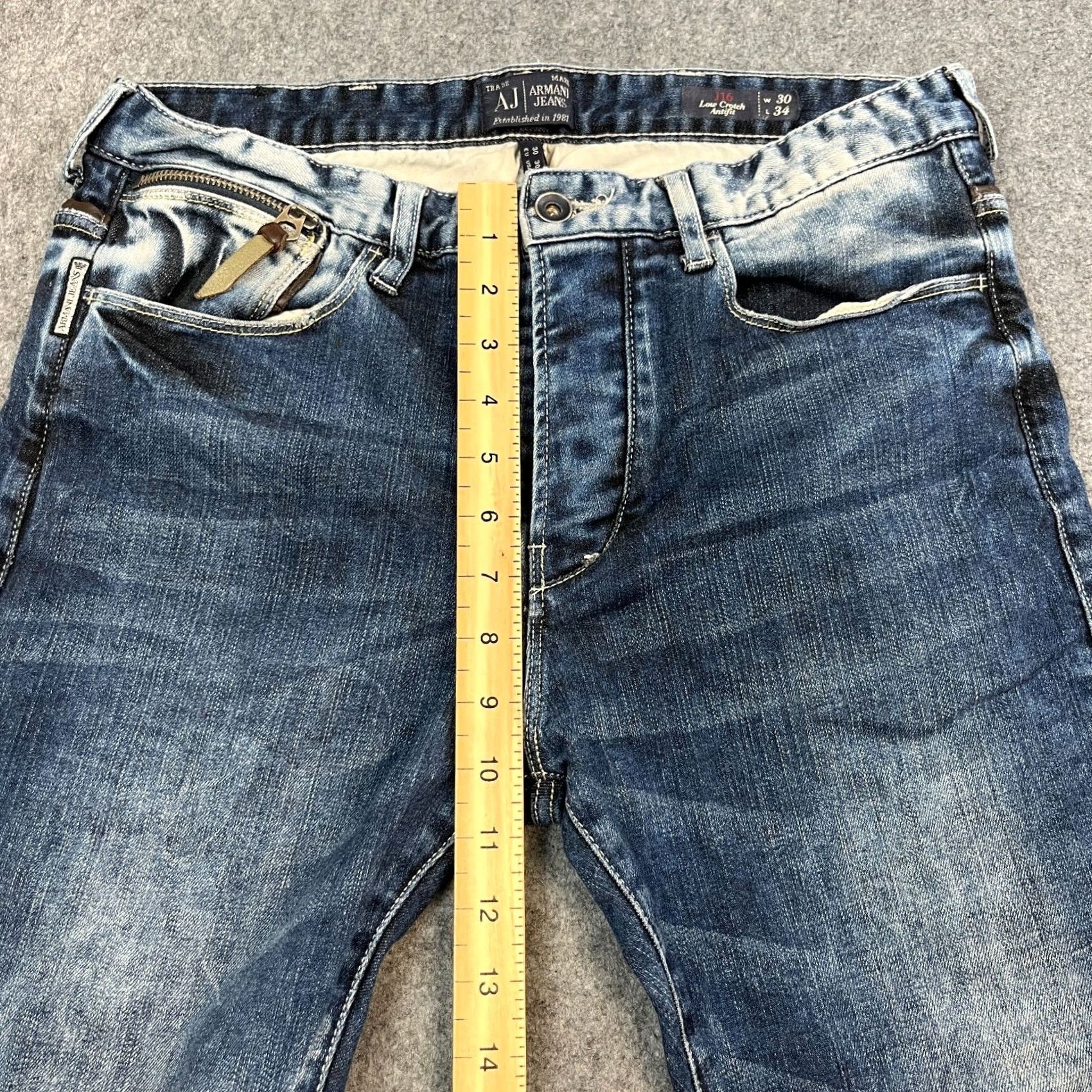 Vintage Armani Jeans Jeans Slim Low Crotch 30 34 Stretch Hair On Hide Whisker Antifit J16 Mens Blue Denim Slimming Pockets 5-Pocket 30 in Inside Leg 34 in Size US 30 / EU 46 - 5 Thumbnail