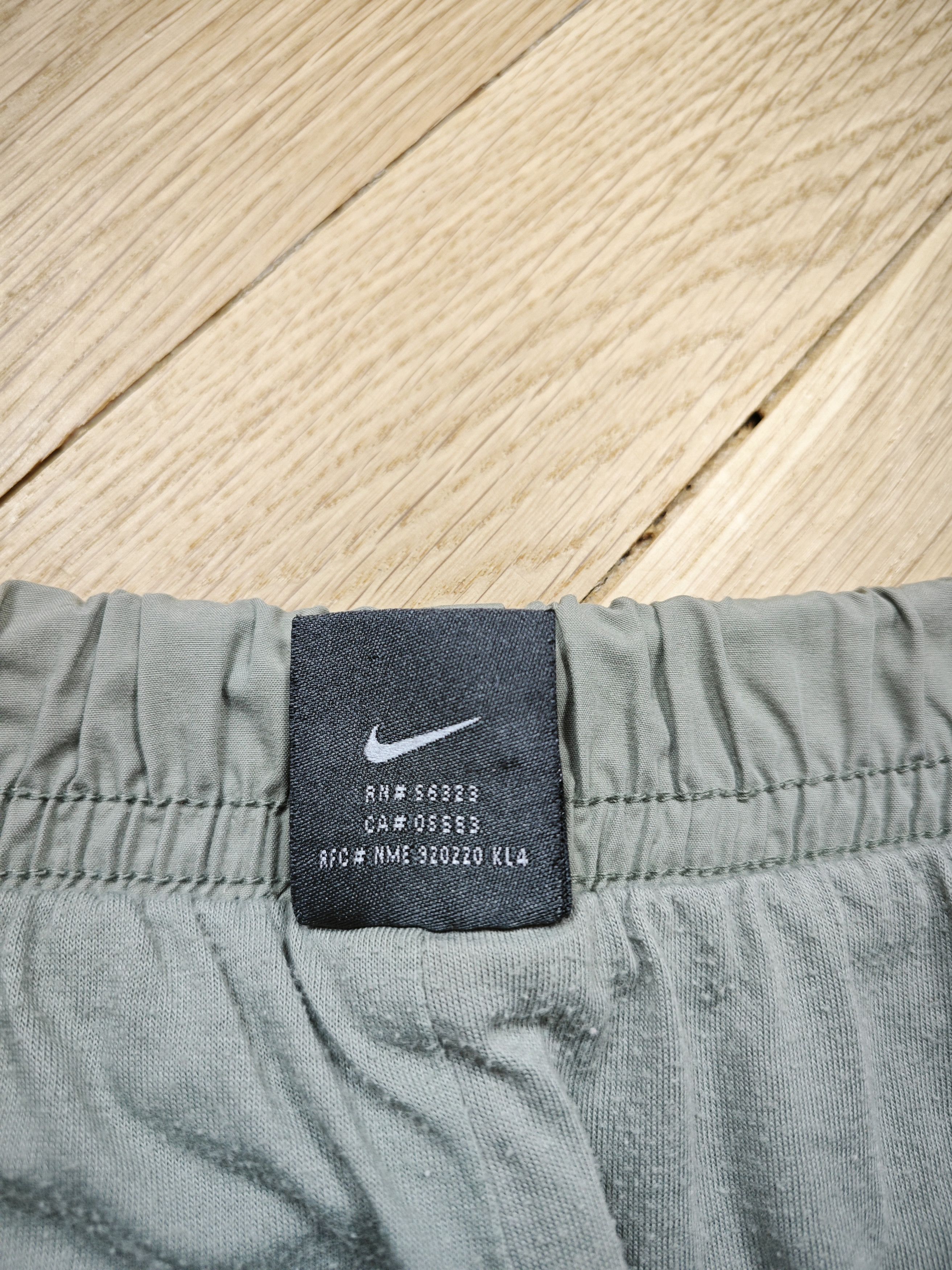 Nike Nike vintage pants Size US 33 - 9 Thumbnail