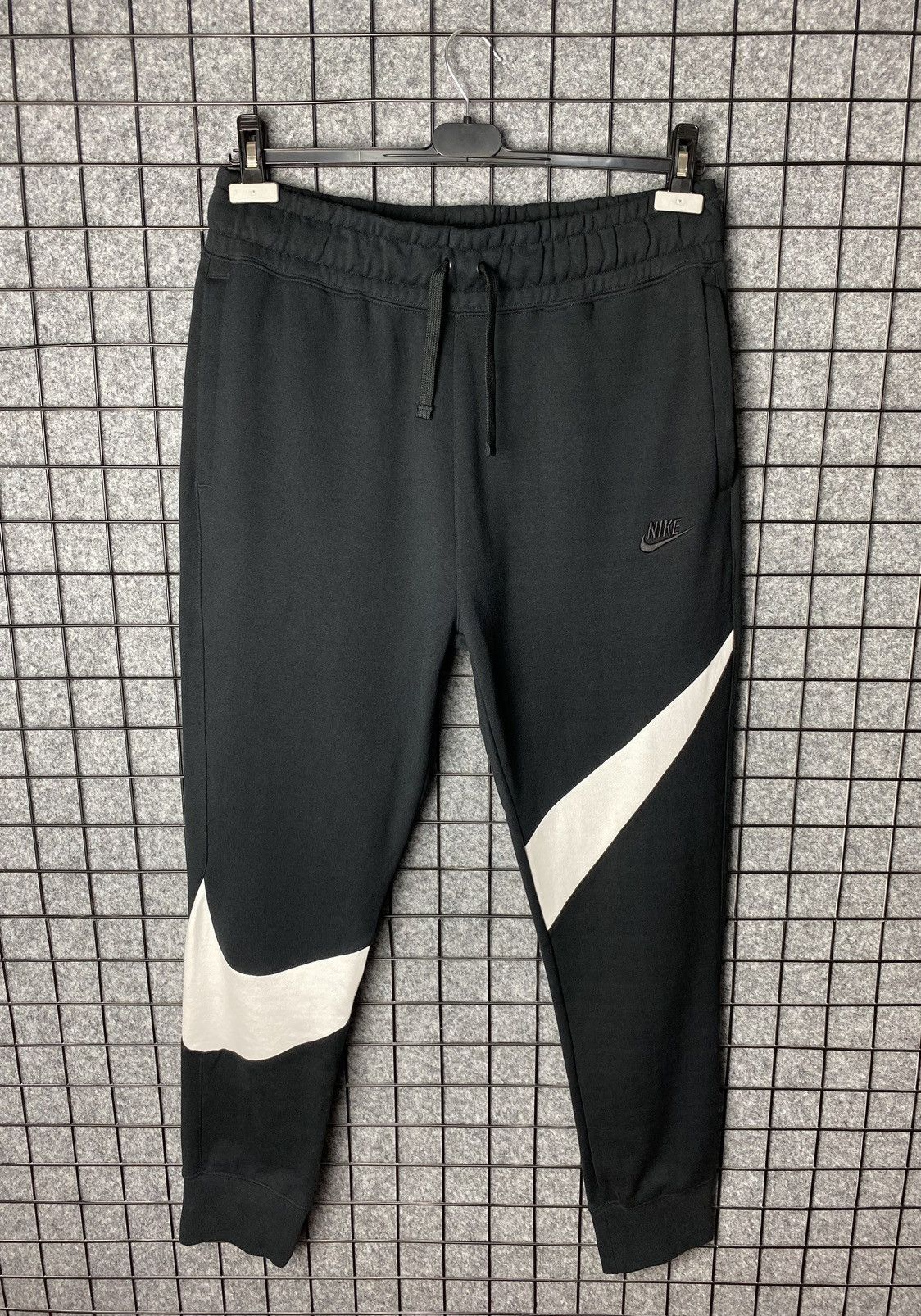 Jogging nike hot sale big swoosh