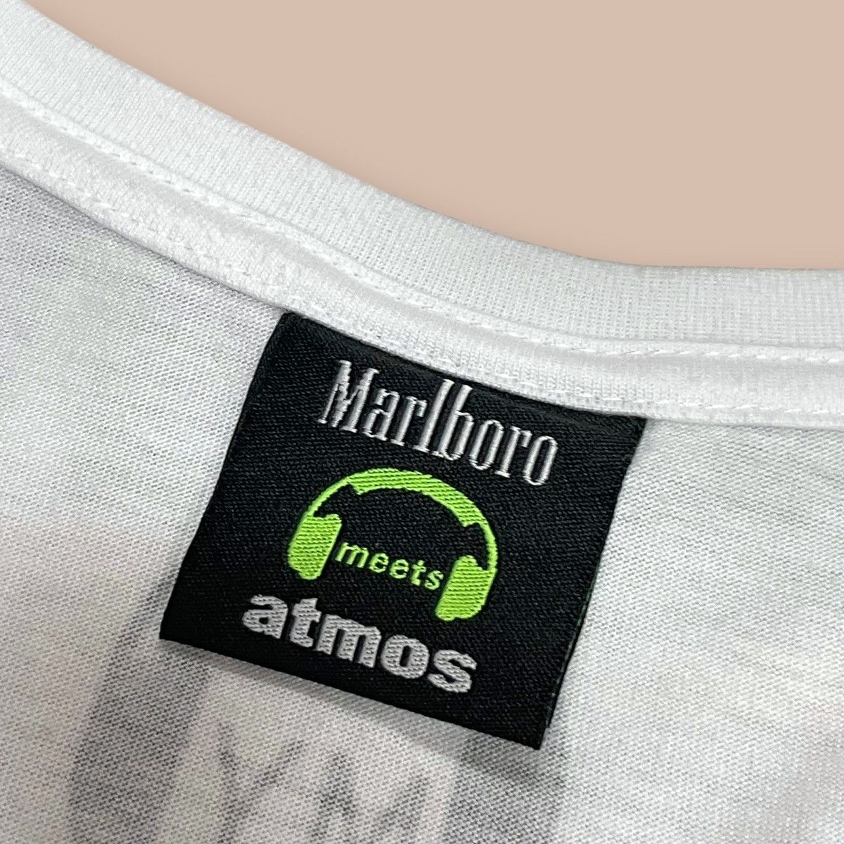 atmos Atmos X Marlboro Spell Out Big Logo Pocket V Collar Tee Size US M / EU 48-50 / 2 - 9 Thumbnail