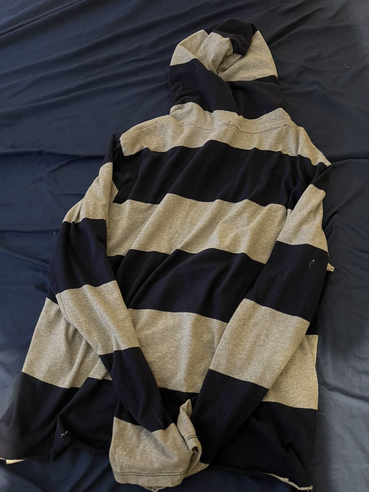 Polo Ralph Lauren polo ralph lauren striped hoodied long sleeveT shirt size L Size US L / EU 52-54 / 3 - 3 Thumbnail