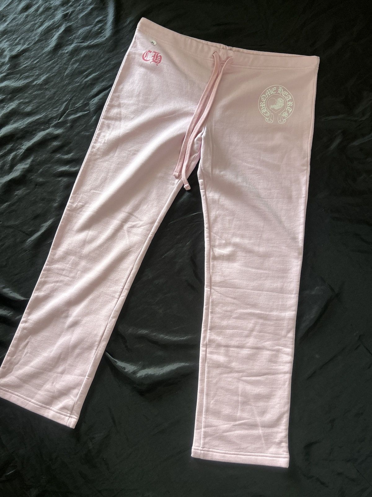Chrome Hearts Chrome Hearts Art Basel Pink SweatPants Size US 36 / EU 52 - 1 Thumbnail