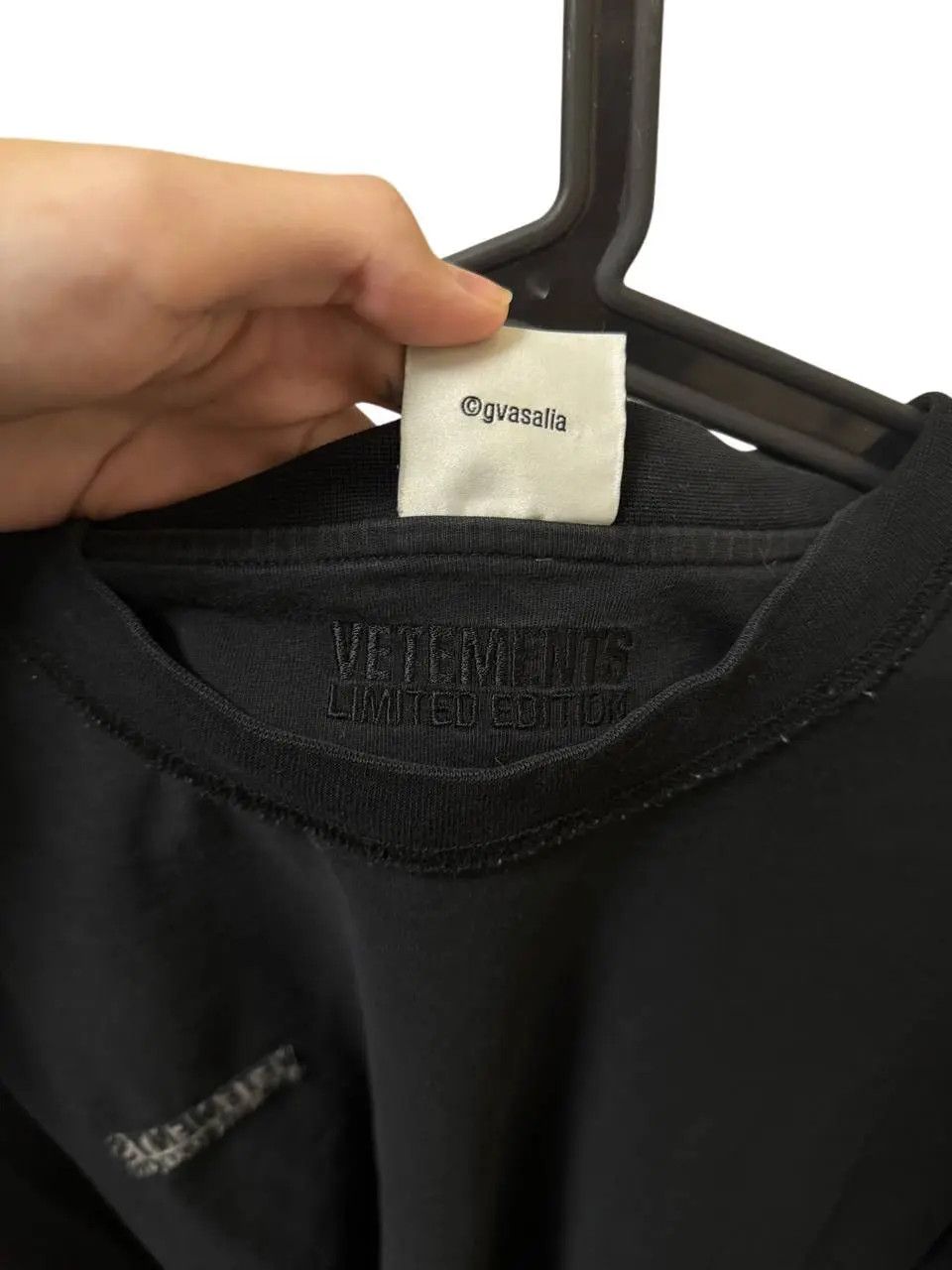 Vetements Vetements Limited Edition Reverse T-Shirt Size US M / EU 48-50 / 2 - 3 Thumbnail
