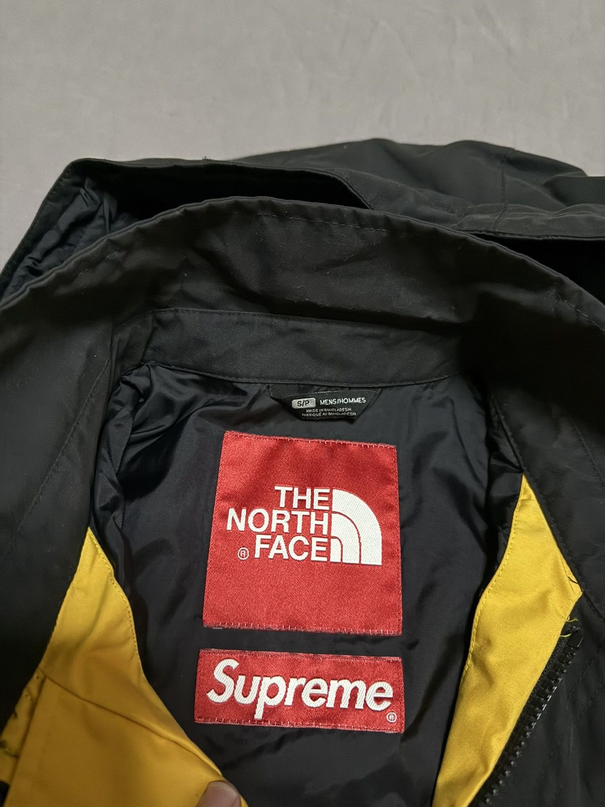 Supreme × The North Face Supreme tnf the north face yellow flag coach Jacket Size US S / EU 44-46 / 1 - 5 Thumbnail