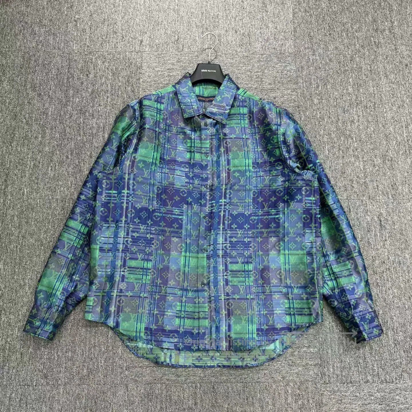 Louis Vuitton louis vuitton neon print button-up shirt. Size US XXL / EU 58 / 5 - 1 Thumbnail