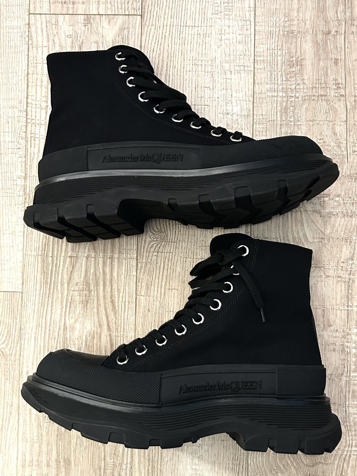 McQ Alexander McQueen Alexander McQueen Women's Tread Slick Boot in Black Size US 10 / IT 40 - 5 Thumbnail