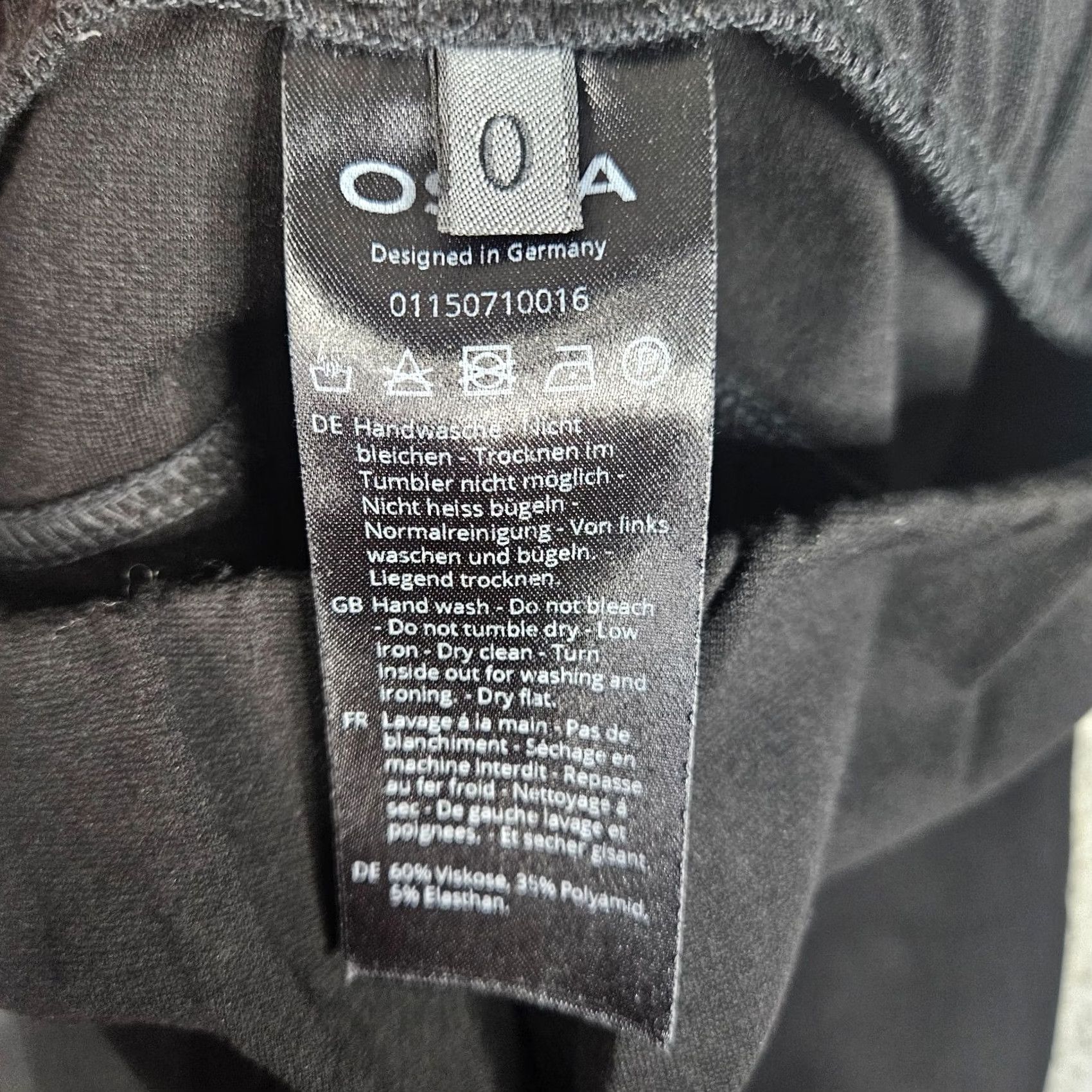 Vintage OSKA Women’s Black Pull-on Casual Pant Size 0 - Pants, 0, Black, Regular Rise, Skinny Leg, Knit, Viscose Polyamide Elastane, Casual Pant, Women, OSKA Size 25" / US 0 / IT 36 - 6 Thumbnail