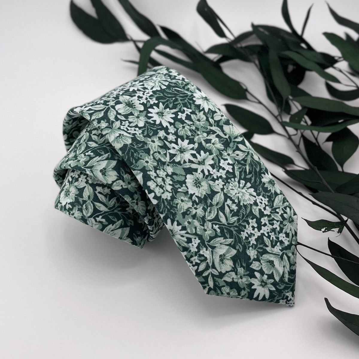 Other Men’s Pine Green Floral Print Necktie, Slim 2.75” Width Tie Size ONE SIZE - 3 Thumbnail